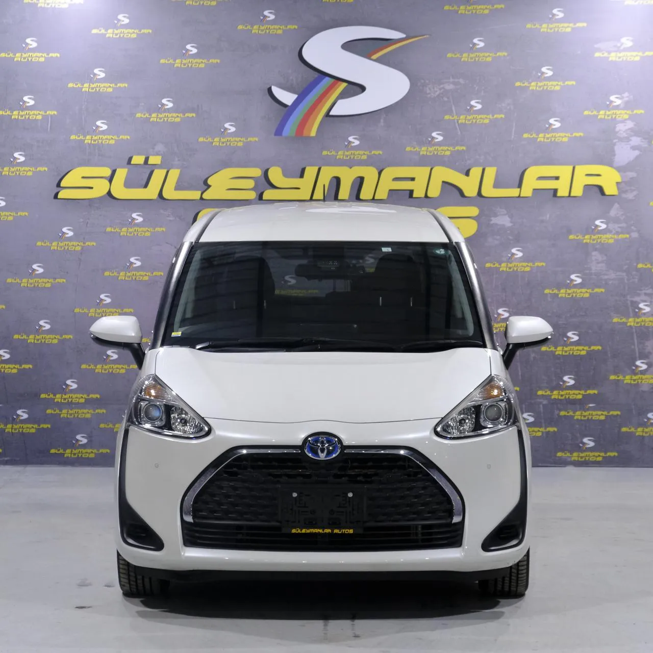 2020 Toyota Sienta 1.5 Hybrid CVT Kıbrıs | KKTC İkinci El Satılık Araba - Thumbnail 2
