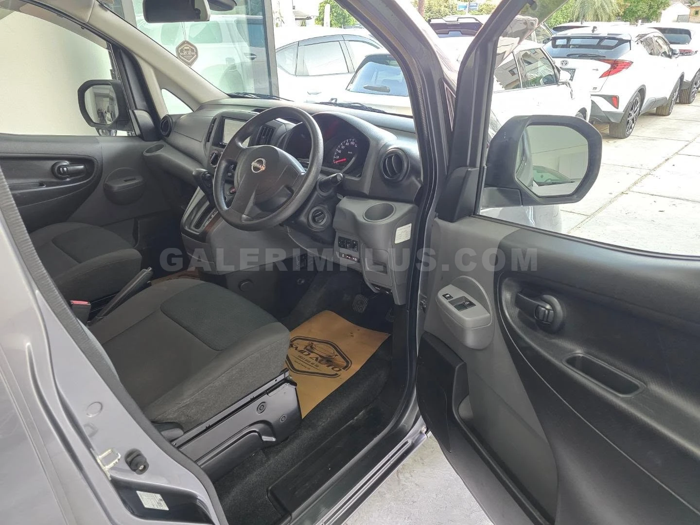2022 Nissan NV200 1.6 Benzinli Kıbrıs | KKTC İkinci El Satılık Araba - Thumbnail 8