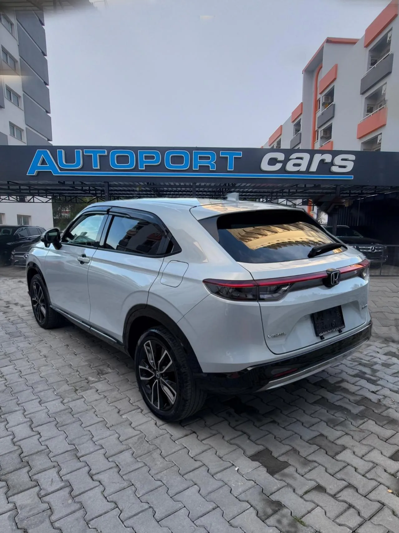 2024 Honda Vezel 1.5 i-VTEC Hybrid Automatic Kıbrıs | KKTC İkinci El Satılık Araba - Thumbnail 4