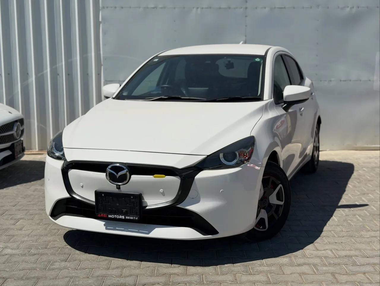 2023 Mazda 2 1.5 Kıbrıs | KKTC İkinci El Satılık Araba - Thumbnail 2