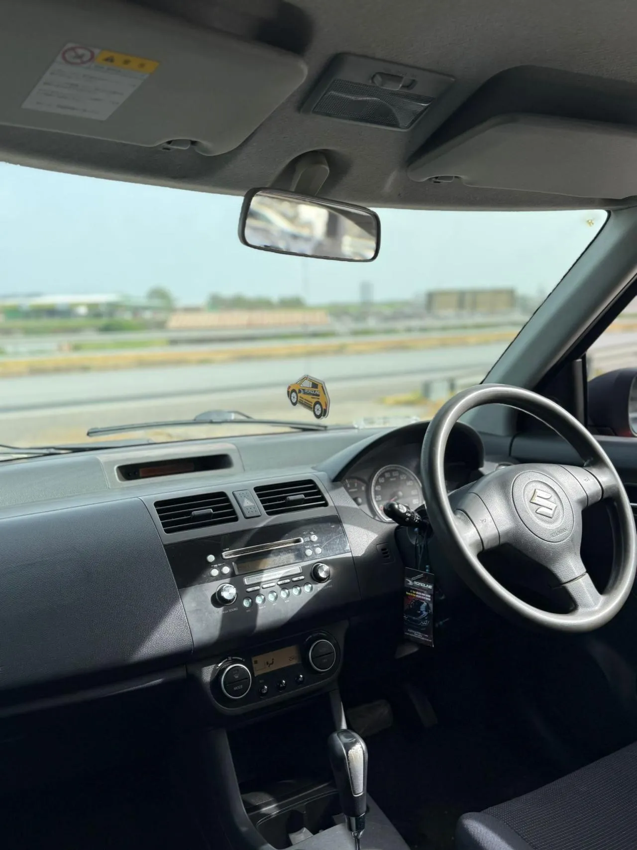 2005 Suzuki Swift 1.5 AT Kıbrıs | KKTC İkinci El Satılık Araba - Thumbnail 4