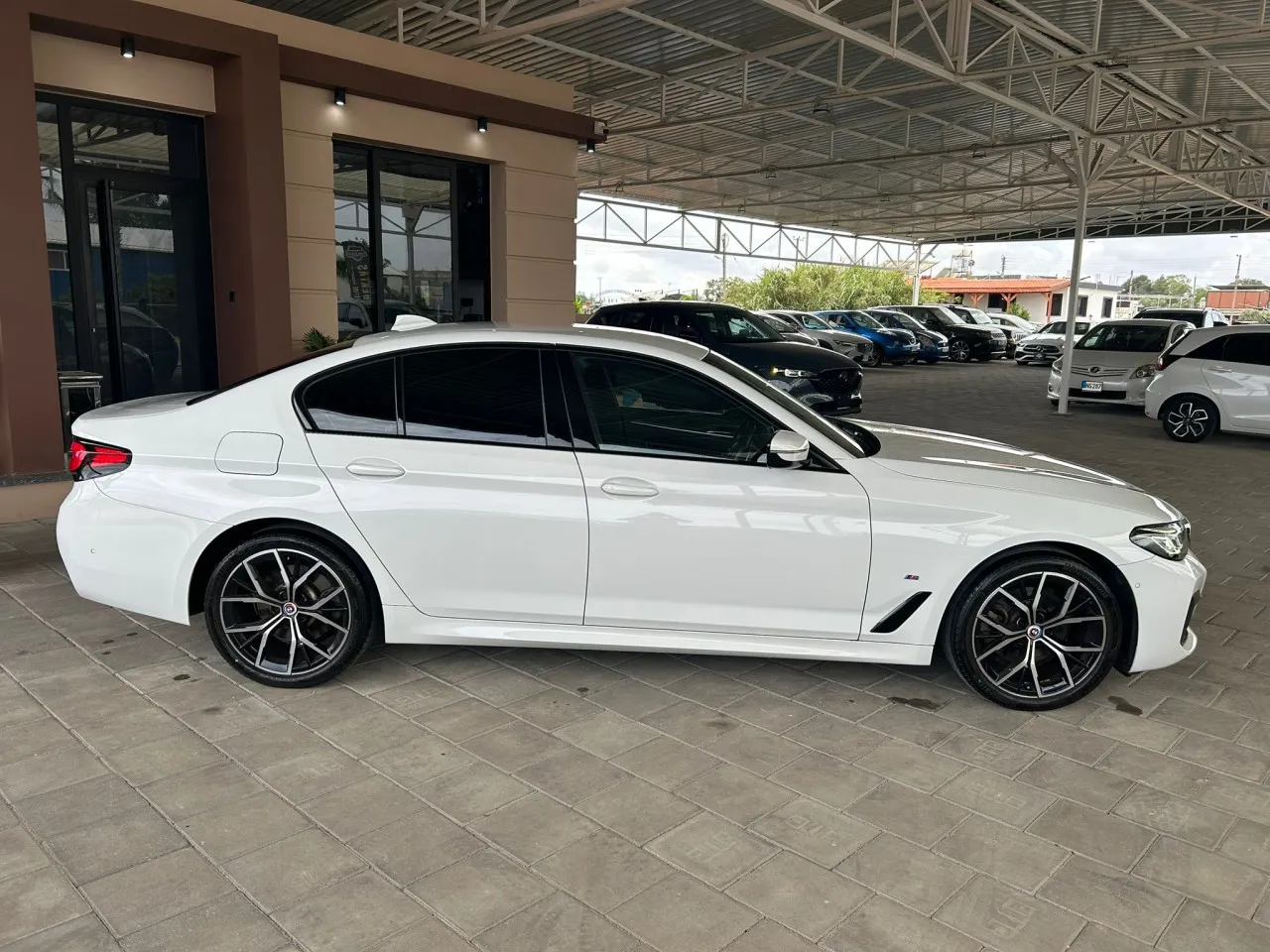 2023 BMW 5 Serisi 523i Kıbrıs | KKTC İkinci El Satılık Araba - Thumbnail 7