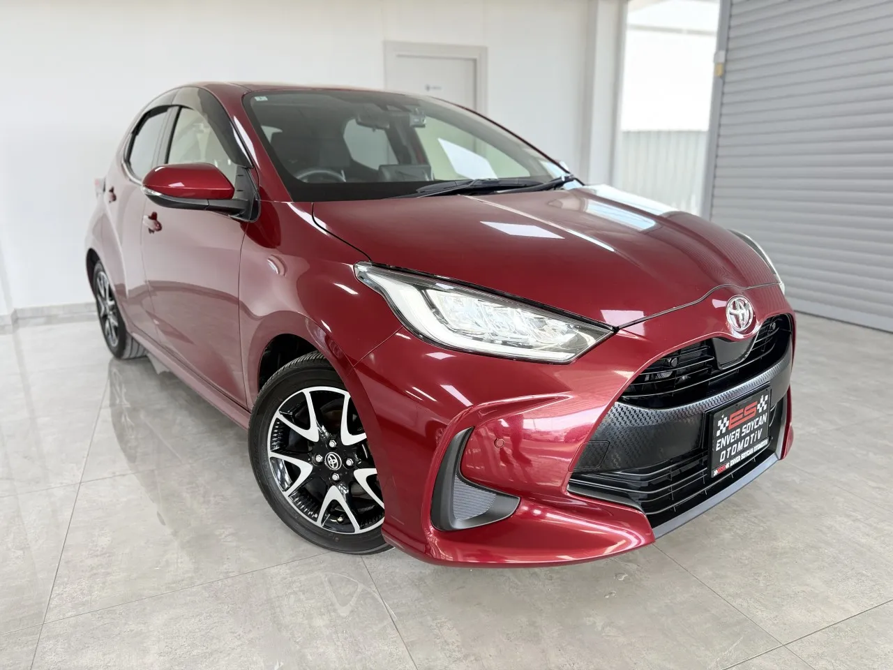 2022 Toyota Yaris 1.5 Kıbrıs | KKTC İkinci El Satılık Araba - Thumbnail 2