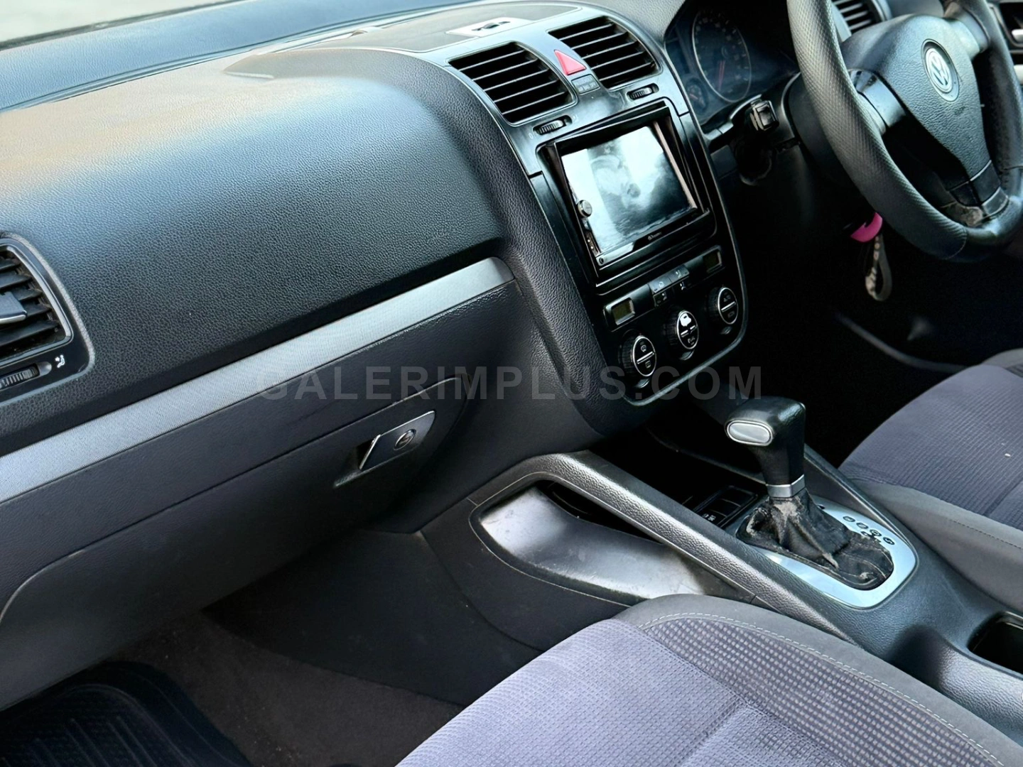 2007 Volkswagen Jetta 1.6 Kıbrıs | KKTC İkinci El Satılık Araba - Thumbnail 8