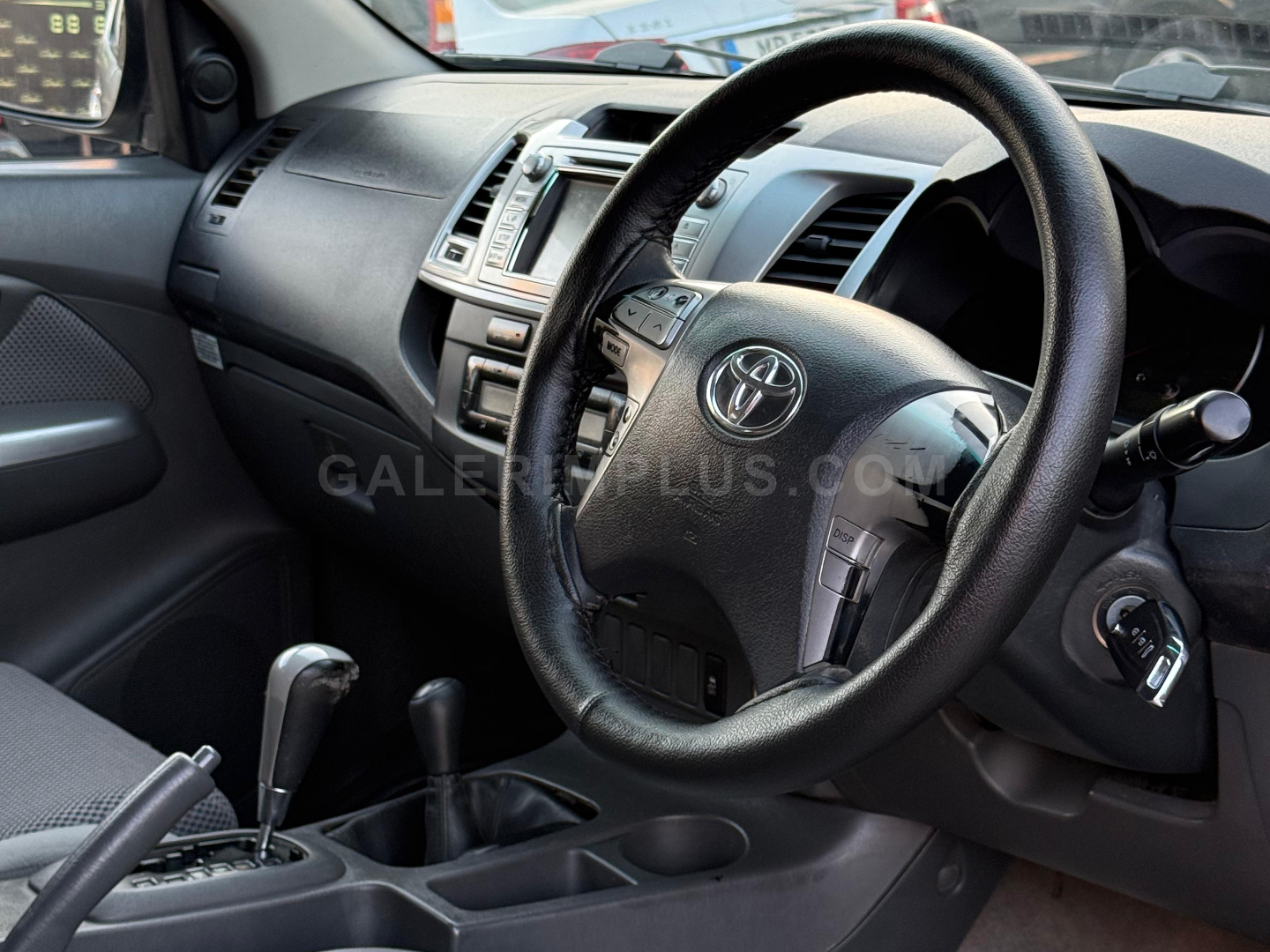 2014 Toyota Hilux 3.0 D Kıbrıs | KKTC İkinci El Satılık Araba - Thumbnail 6