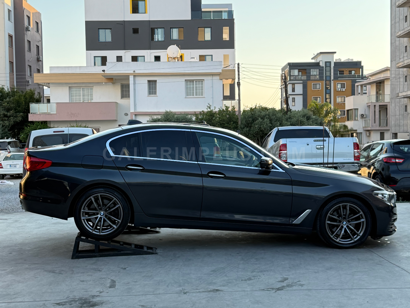 2019 BMW 5 Serisi 520d Kıbrıs | KKTC İkinci El Satılık Araba - Thumbnail 3