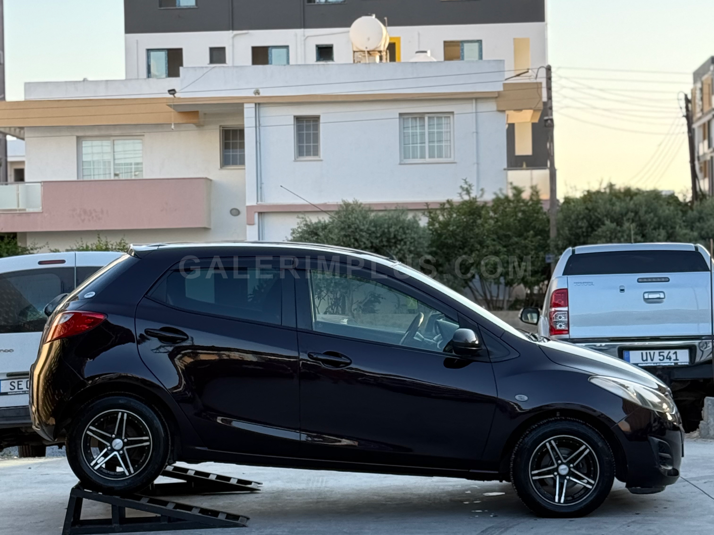 2013 Mazda Demio  Kıbrıs | KKTC İkinci El Satılık Araba - Thumbnail 4