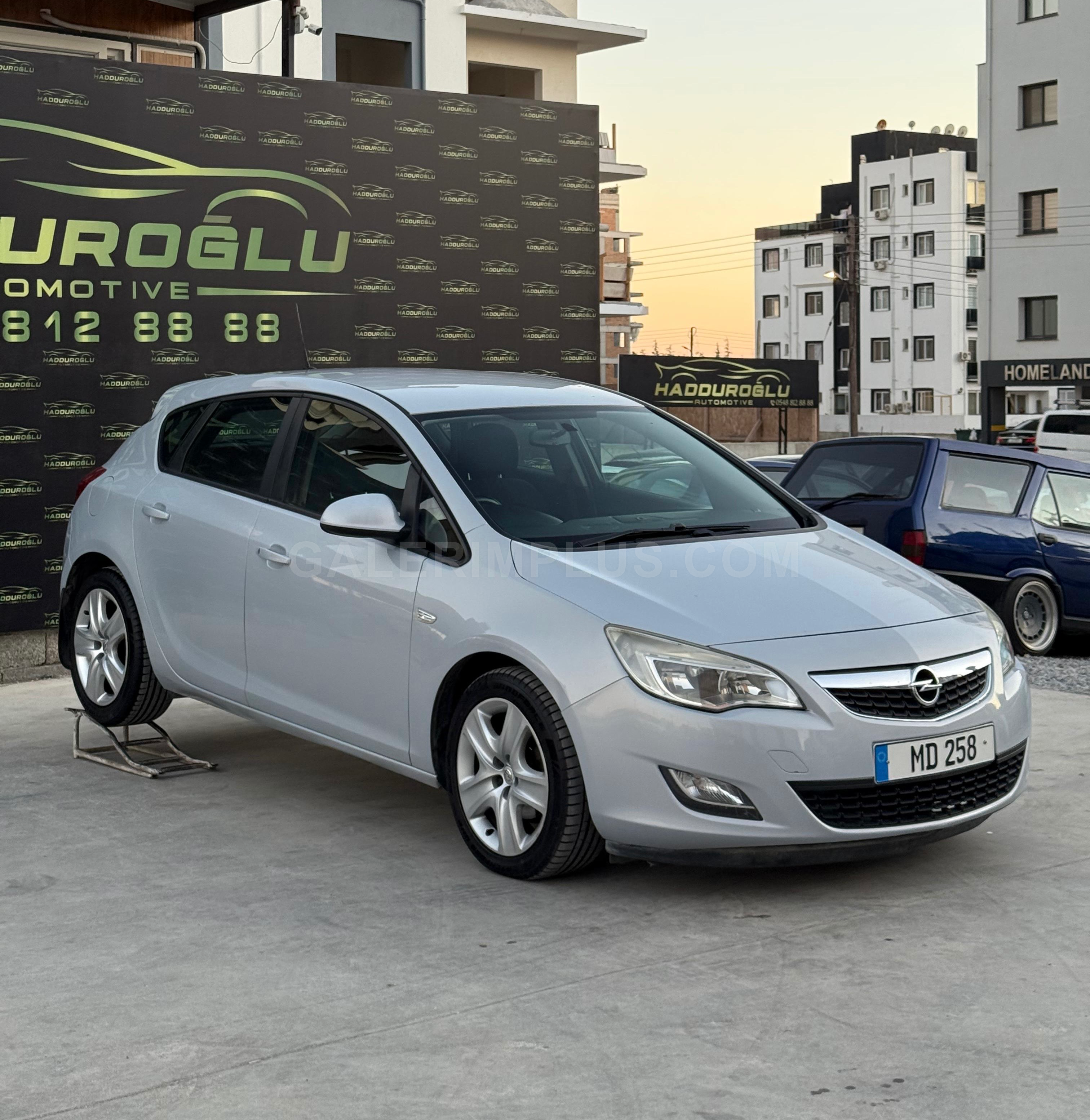 2013 Opel Astra Benzin Otomatik Gazimağusa İlan görseli - GalerimPlus
