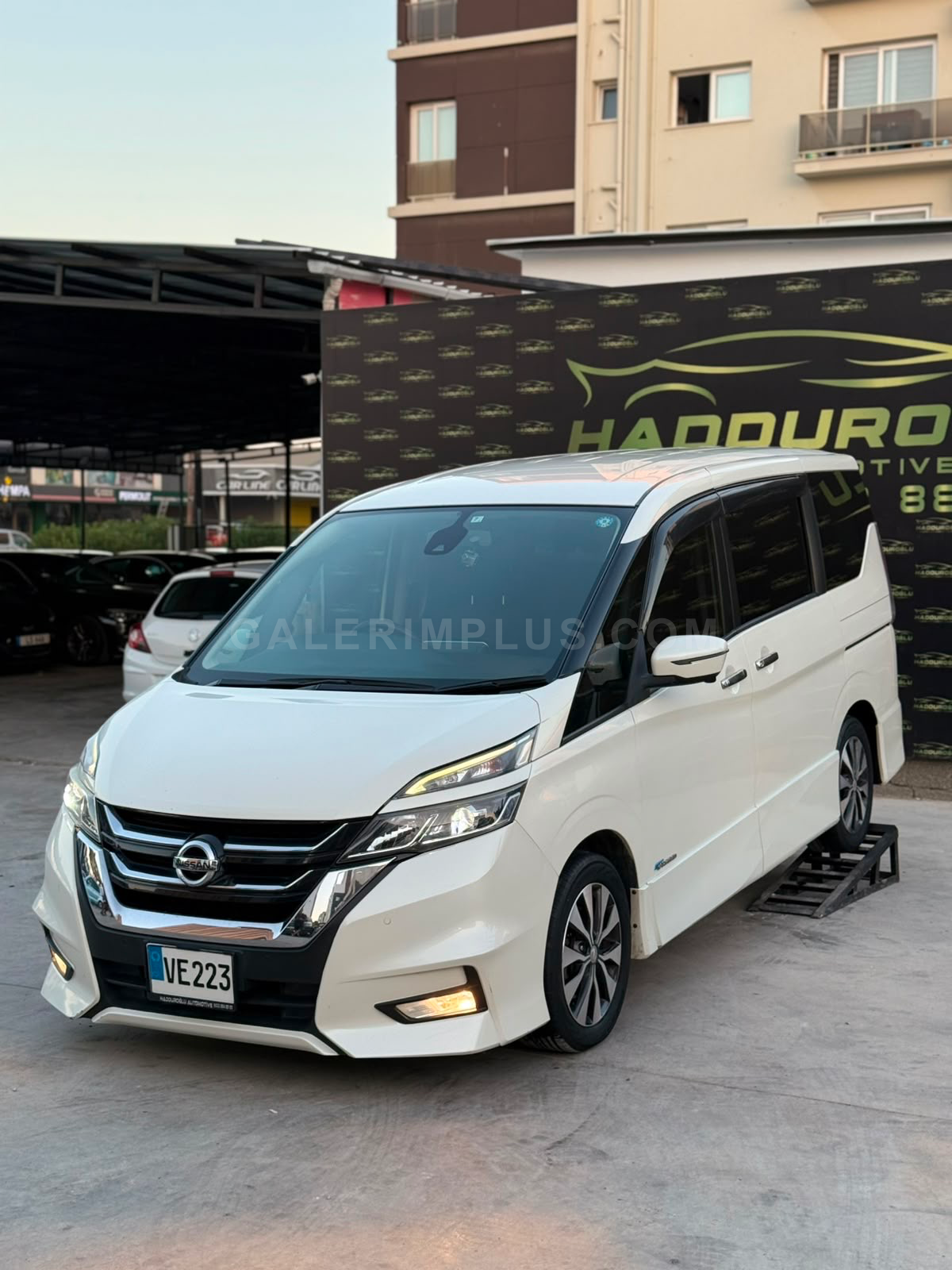 2019 Nissan Serena  Kıbrıs | KKTC İkinci El Satılık Araba - Thumbnail 3