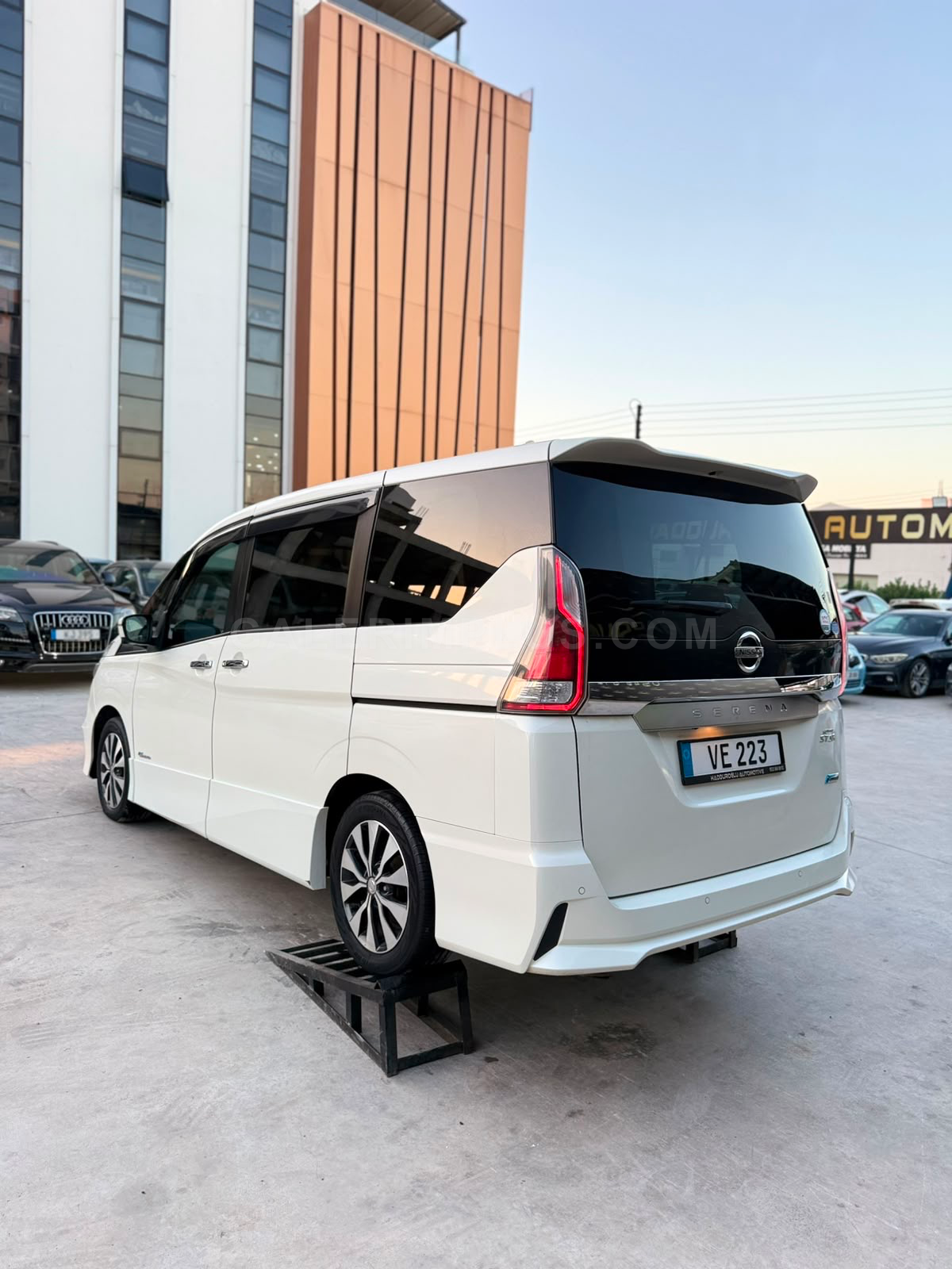2019 Nissan Serena  Kıbrıs | KKTC İkinci El Satılık Araba - Thumbnail 6