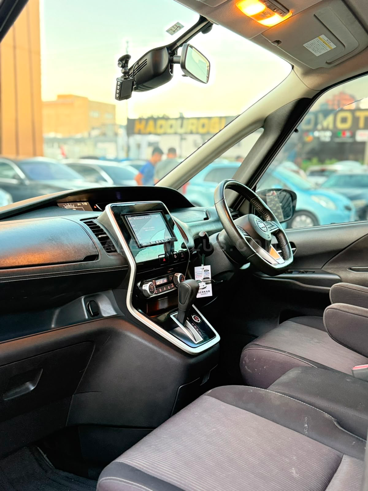 2019 Nissan Serena  Kıbrıs | KKTC İkinci El Satılık Araba - Thumbnail 8