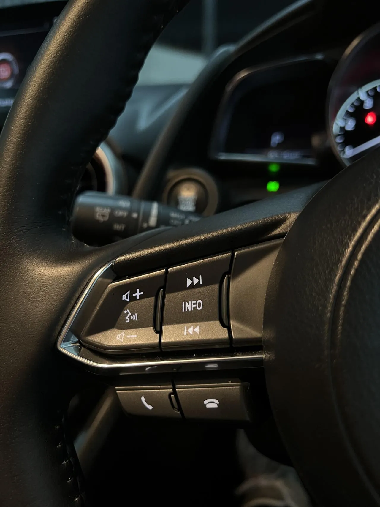 2021 Mazda 2 1.5 Skyactiv-D Kıbrıs | KKTC İkinci El Satılık Araba - Thumbnail 3