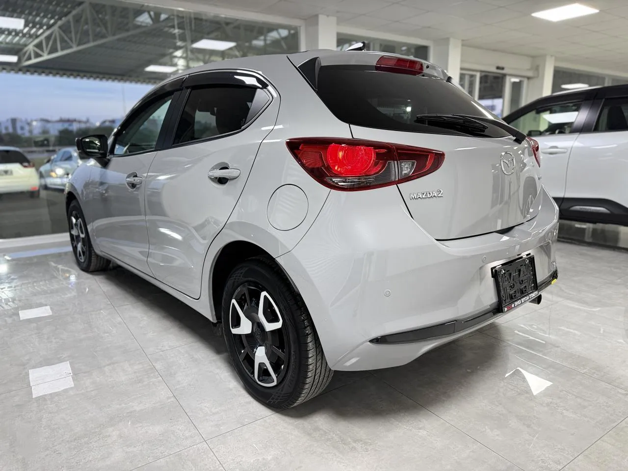 2024 Mazda 2 1.5 Sky-G Kıbrıs | KKTC İkinci El Satılık Araba - Thumbnail 6