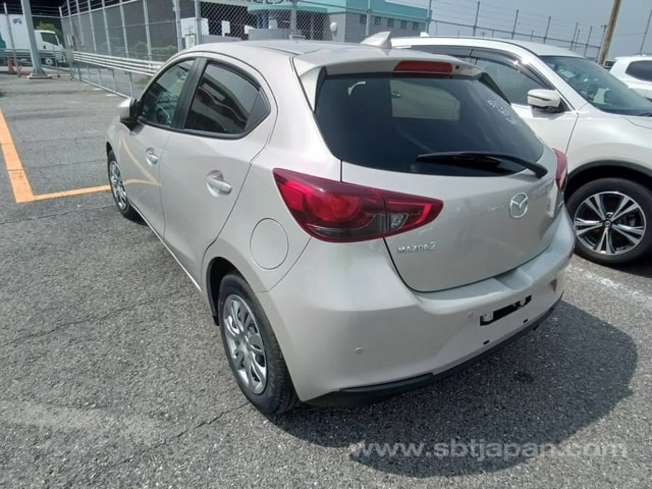 2023 Mazda 2 1.5 Sky-G Kıbrıs | KKTC İkinci El Satılık Araba - Thumbnail 4