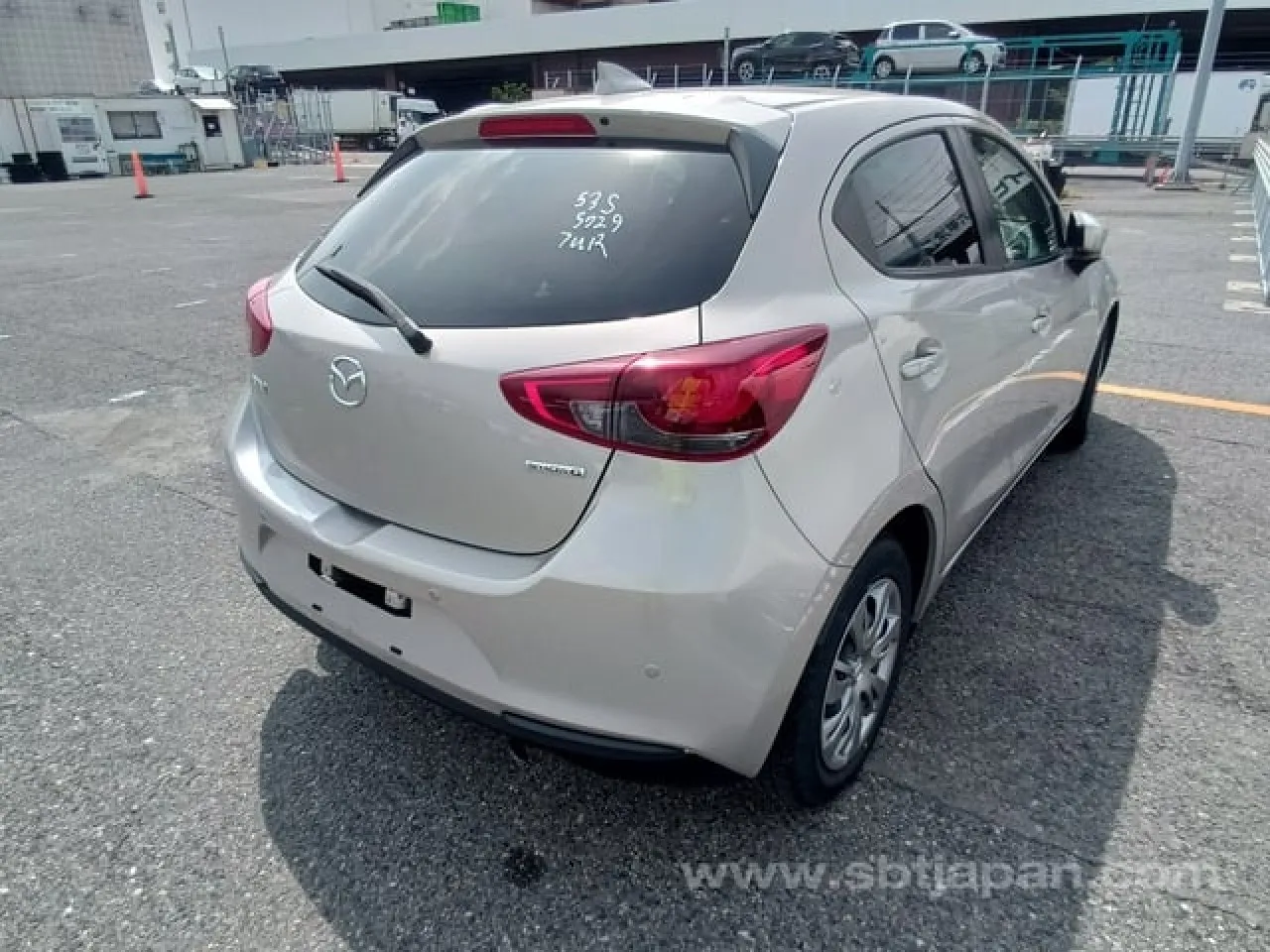 2023 Mazda 2 1.5 Sky-G Kıbrıs | KKTC İkinci El Satılık Araba - Thumbnail 5