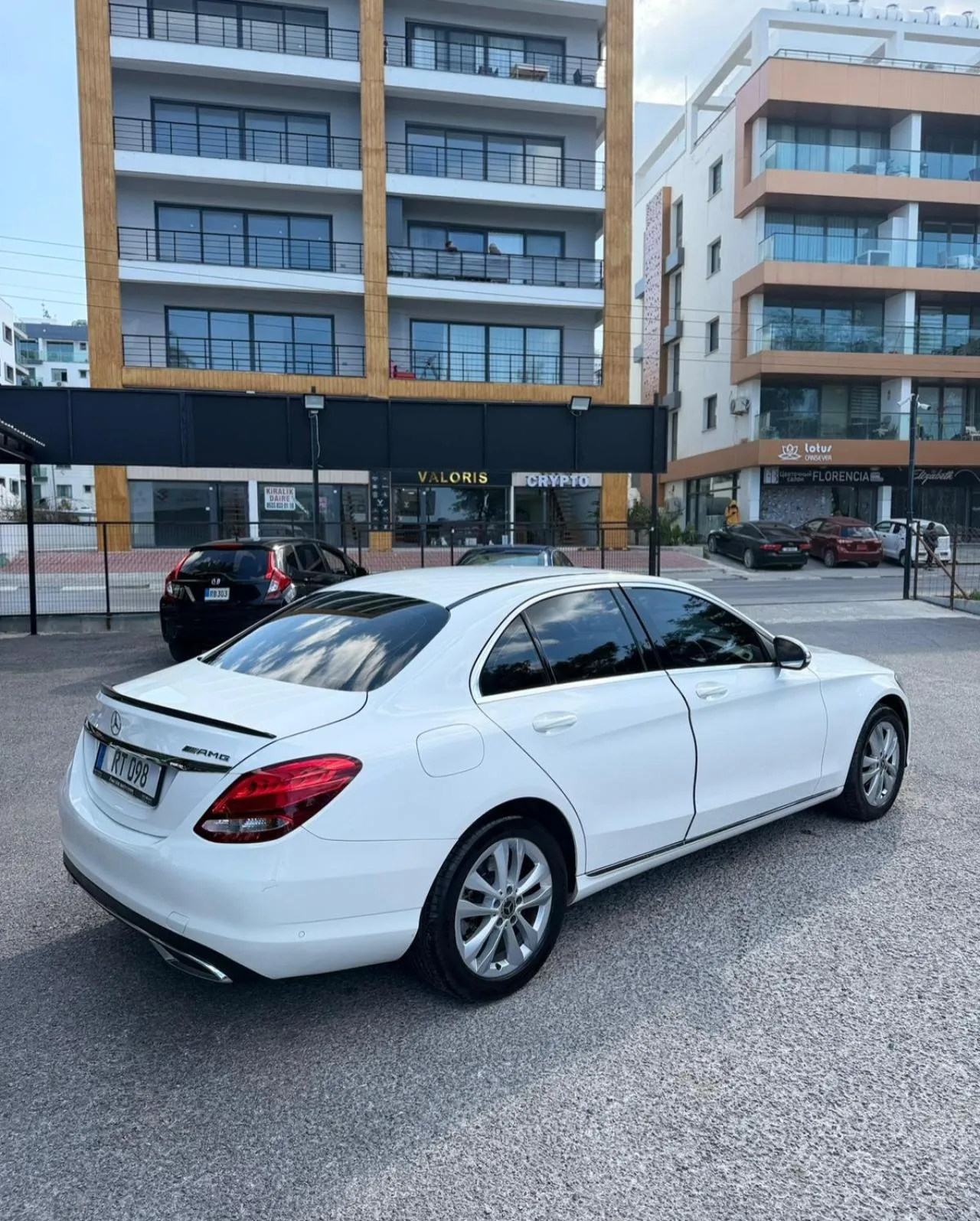 2019 Mercedes-Benz C Serisi C 180 AMG Kıbrıs | KKTC İkinci El Satılık Araba - Thumbnail 4