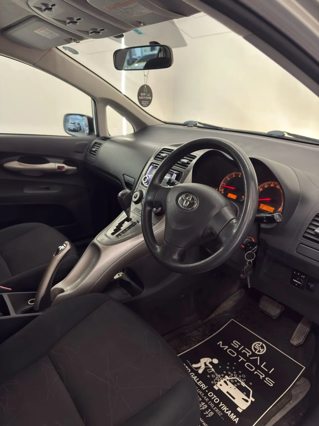 2007 Toyota Auris 1.5 Kıbrıs | KKTC İkinci El Satılık Araba - Thumbnail 4