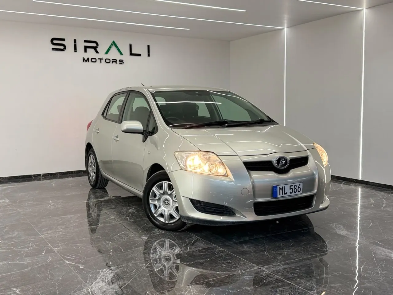 2007 Toyota Auris 1.5 Kıbrıs | KKTC İkinci El Satılık Araba - Thumbnail 5