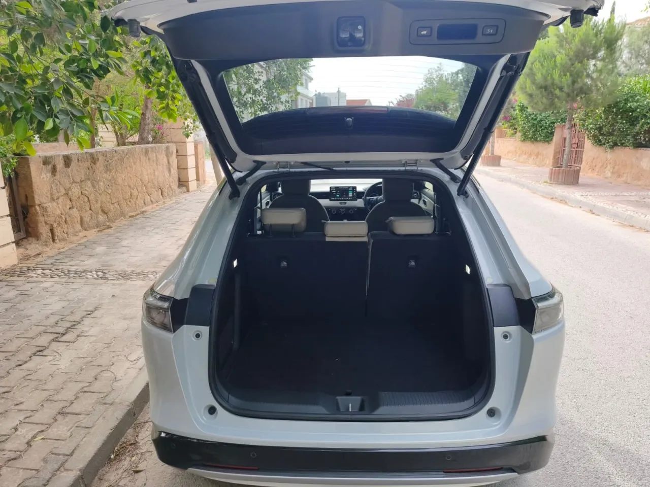 2022 Honda Vezel 1.5 i-VTEC Hybrid Automatic Kıbrıs | KKTC İkinci El Satılık Araba - Thumbnail 4