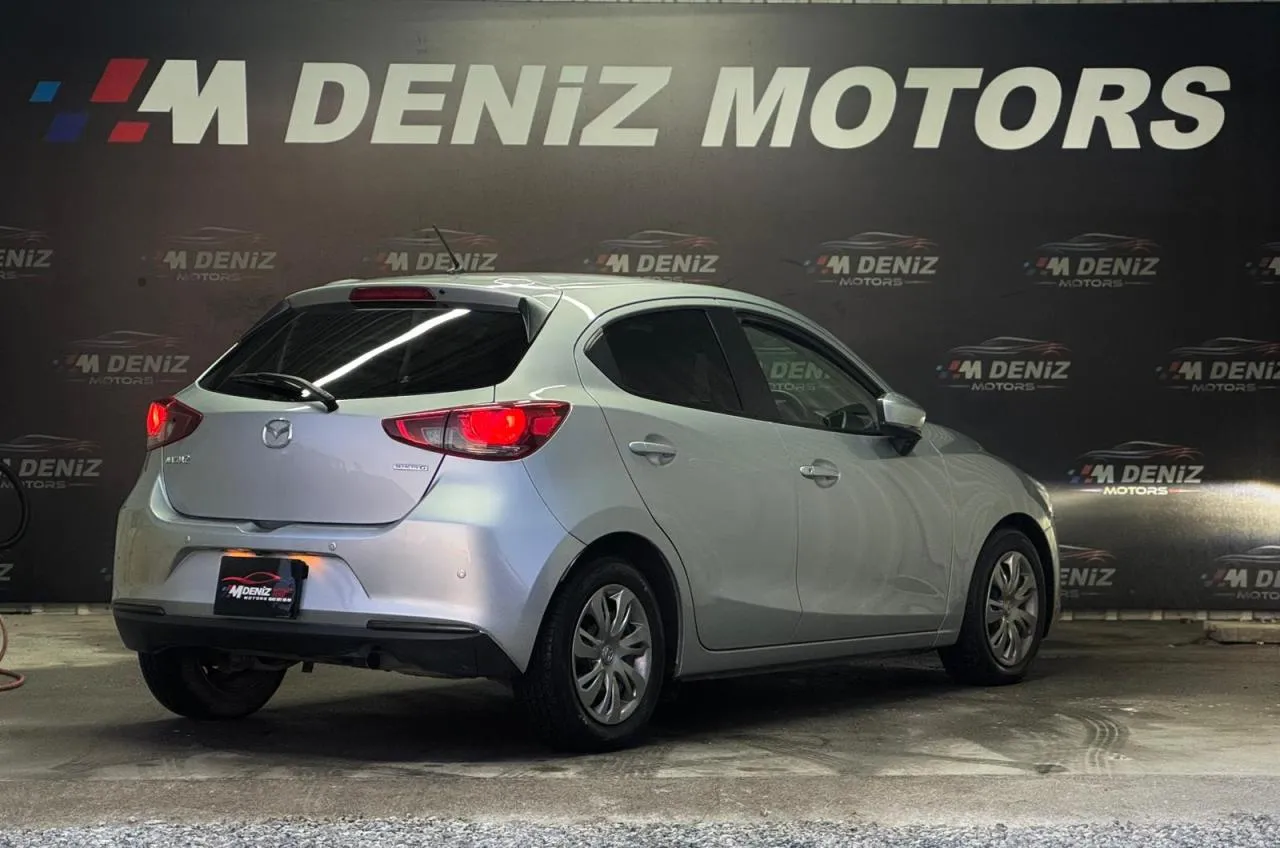 2022 Mazda 2 1.5 Kıbrıs | KKTC İkinci El Satılık Araba - Thumbnail 4