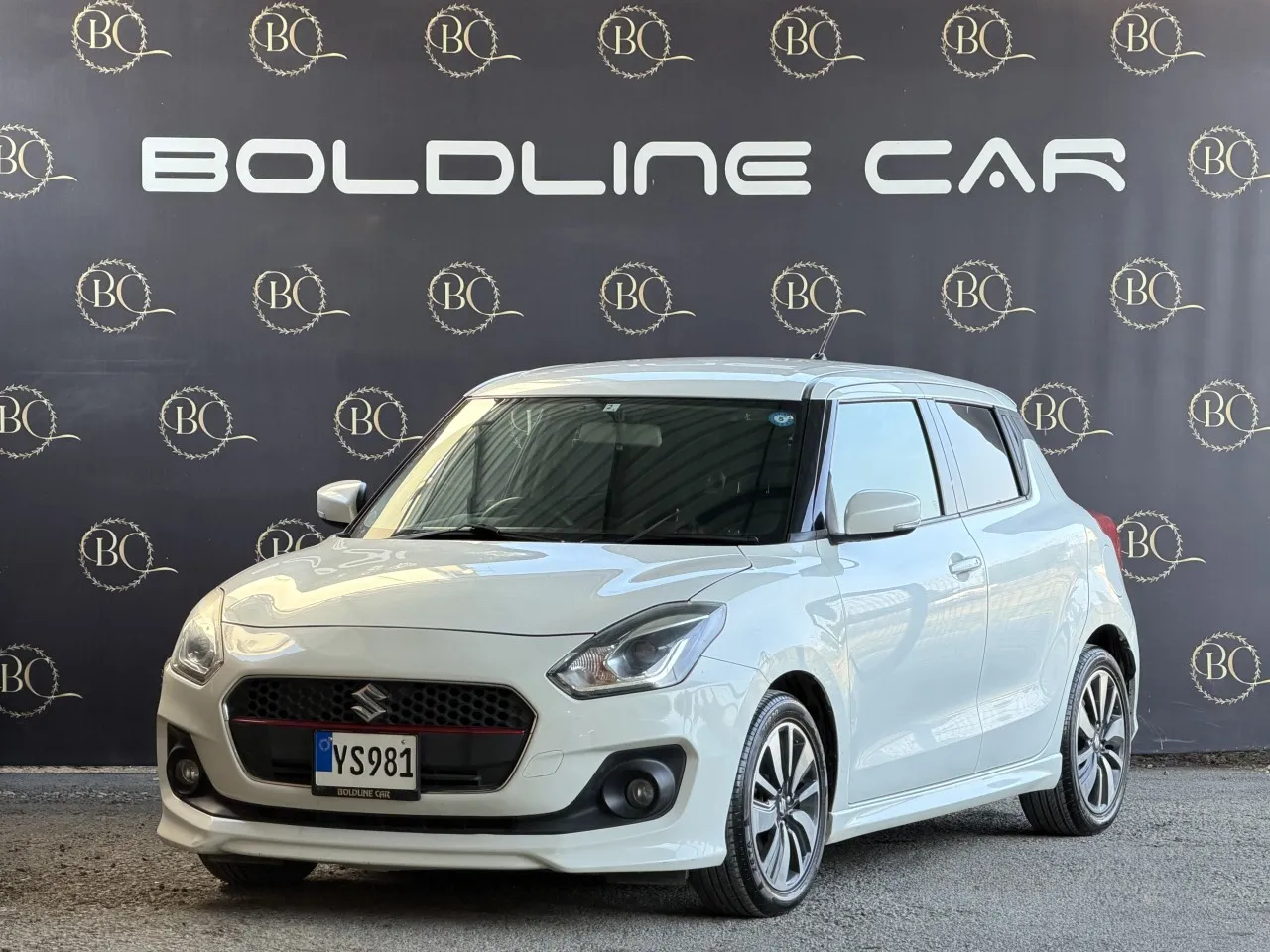 2018 Suzuki Swift 1.3 Kıbrıs | KKTC İkinci El Satılık Araba - Thumbnail 2