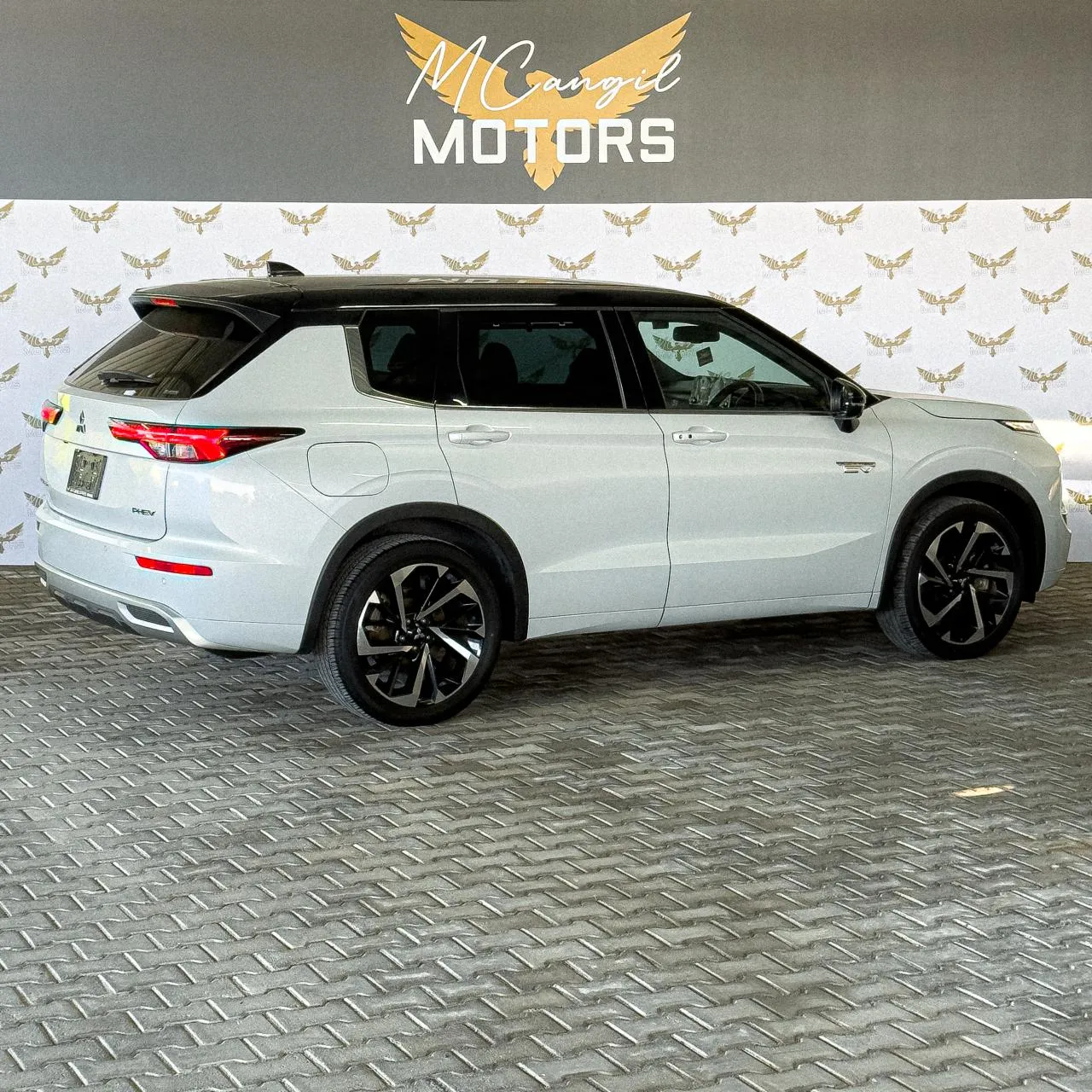 2023 Mitsubishi Outlander 2.4 Kıbrıs | KKTC İkinci El Satılık Araba - Thumbnail 2