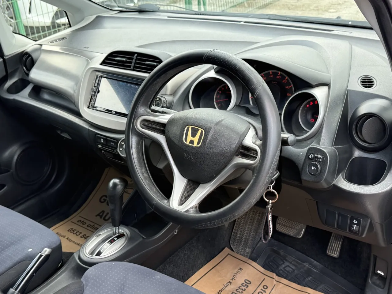 2010 Honda Fit 1.3 Kıbrıs | KKTC İkinci El Satılık Araba - Thumbnail 4