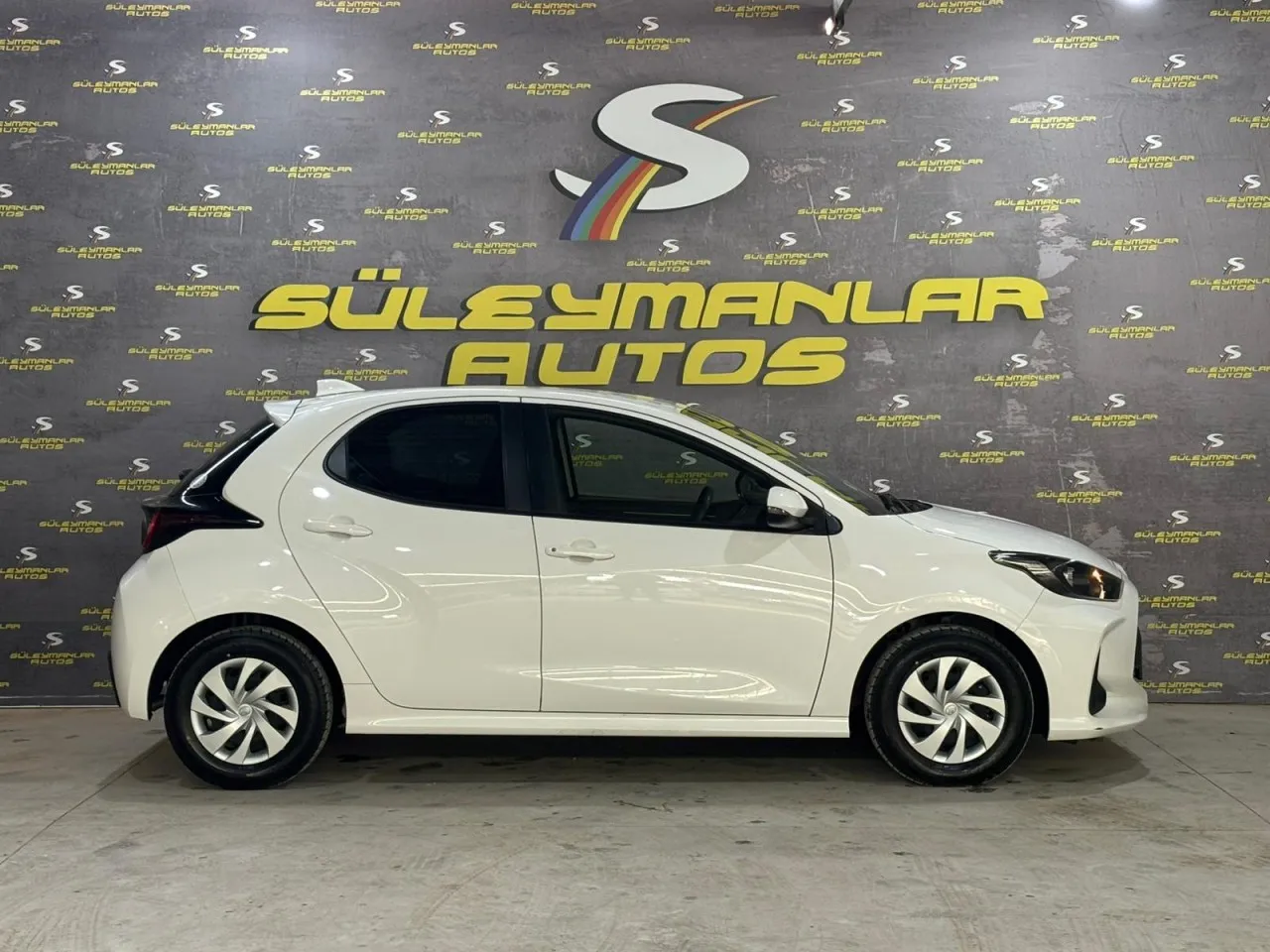 2023 Toyota Yaris 1.5 Hybrid Kıbrıs | KKTC İkinci El Satılık Araba - Thumbnail 4