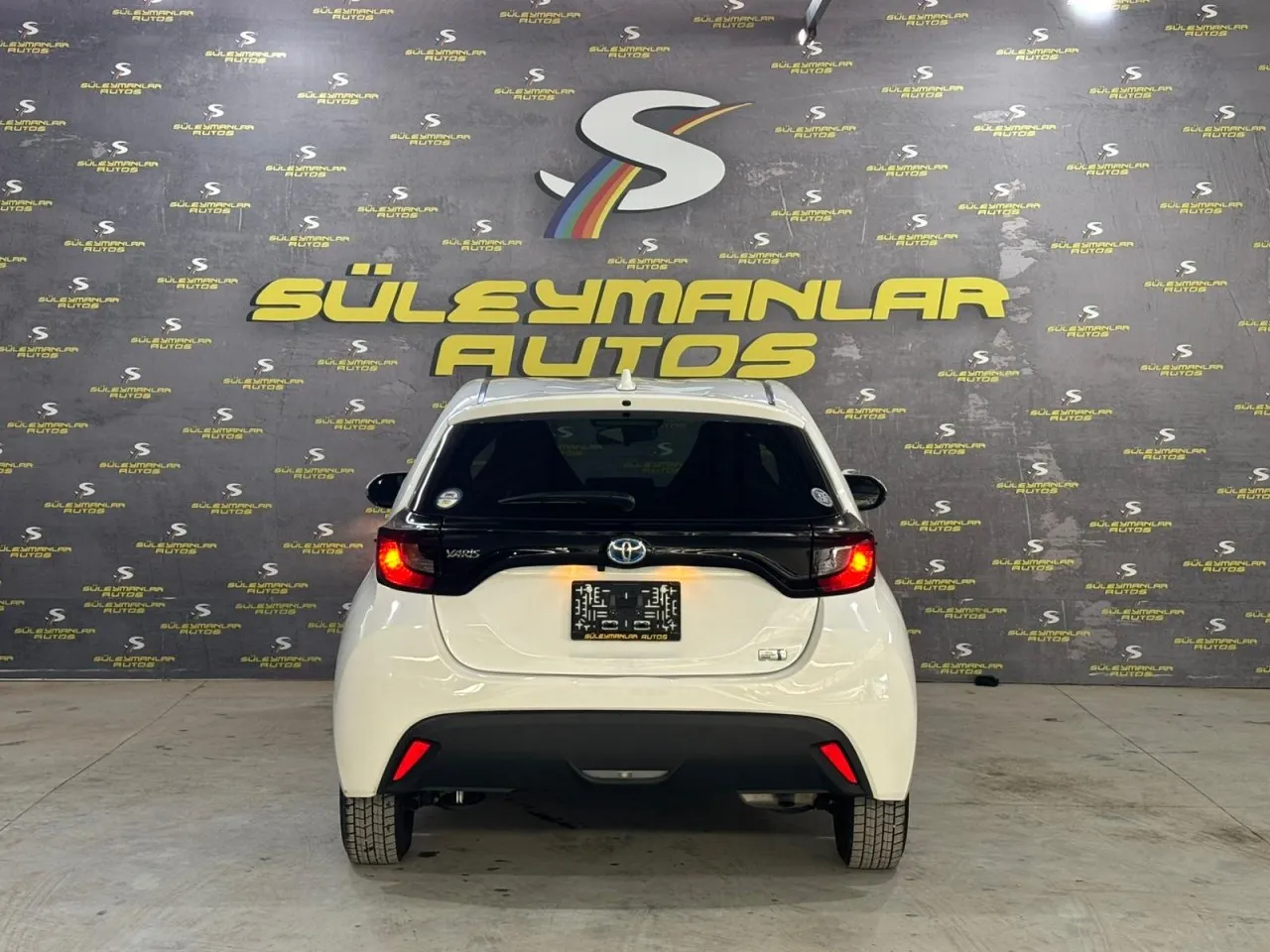2023 Toyota Yaris 1.5 Hybrid Kıbrıs | KKTC İkinci El Satılık Araba - Thumbnail 6