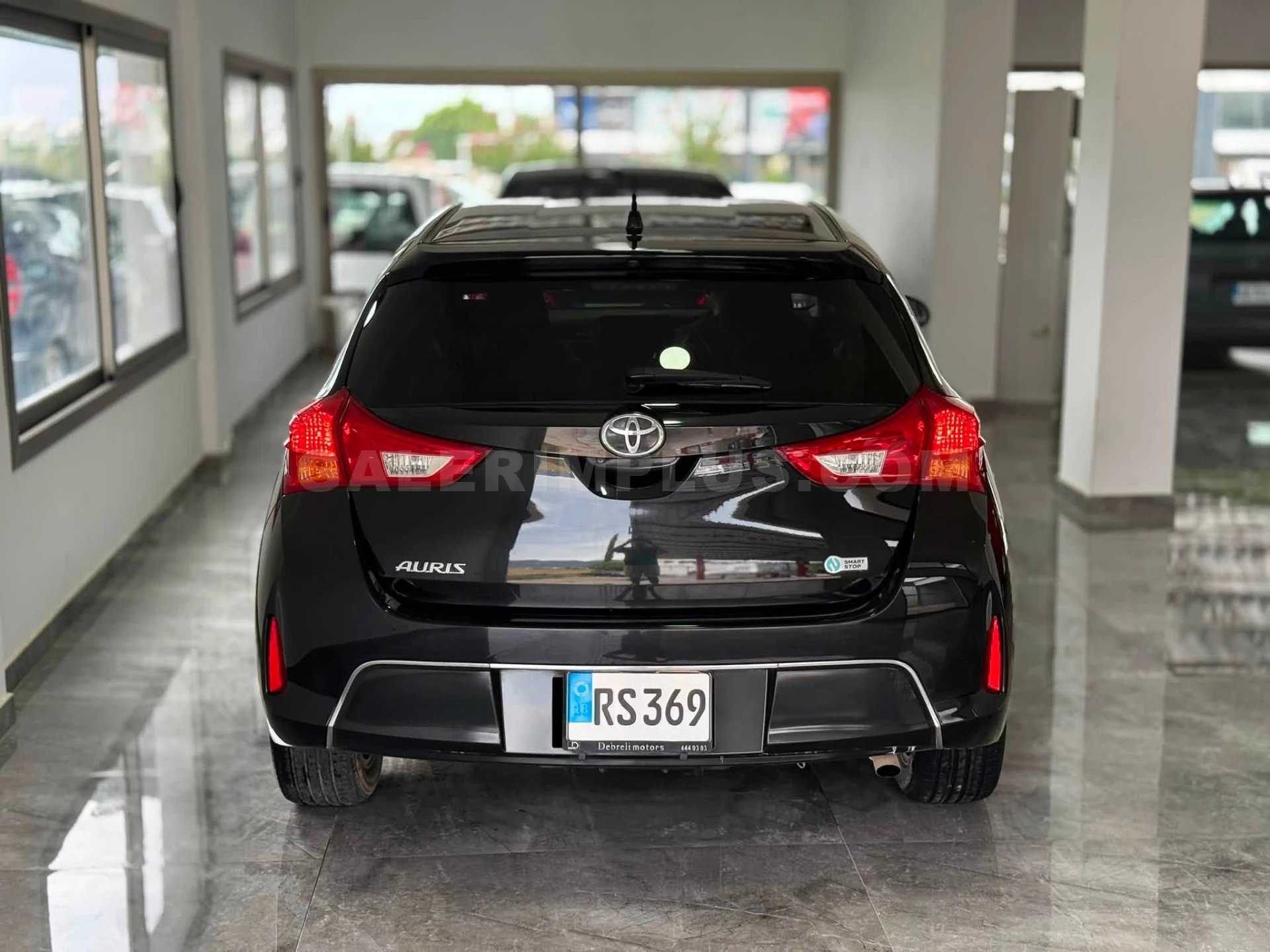 2013 Toyota Auris 1.5 Kıbrıs | KKTC İkinci El Satılık Araba - Thumbnail 6