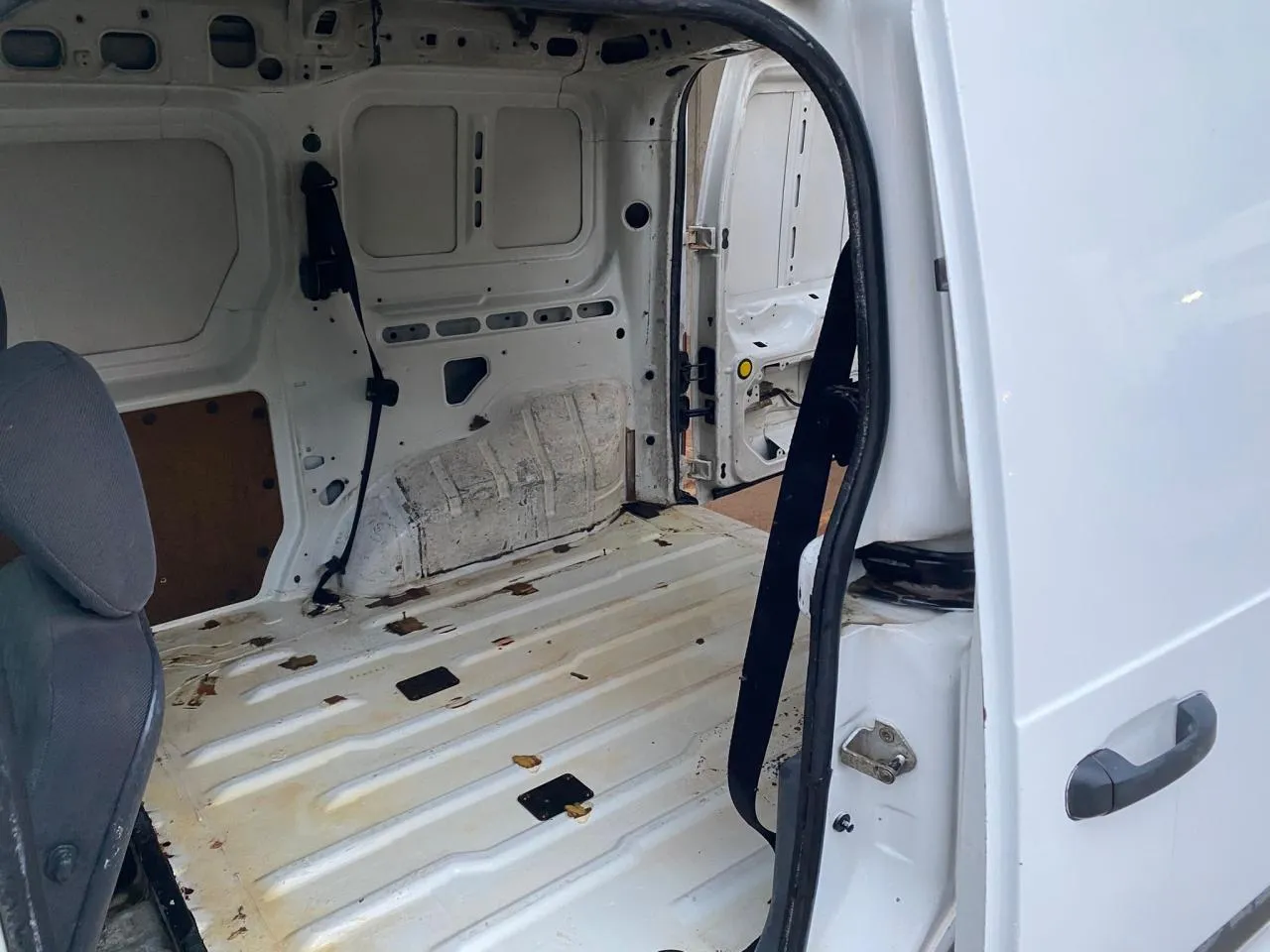 2008 Ford Transit Connect  Kıbrıs | KKTC İkinci El Satılık Araba - Thumbnail 8