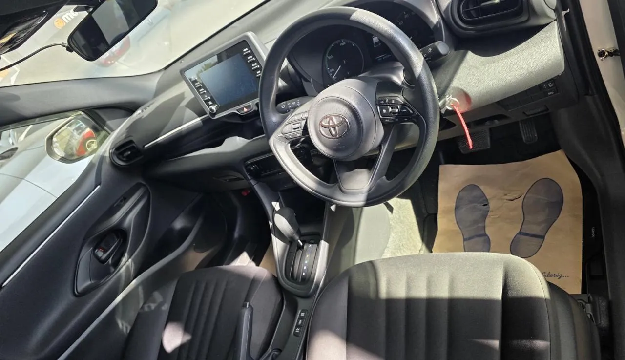 2020 Toyota Yaris 1.5 Kıbrıs | KKTC İkinci El Satılık Araba - Thumbnail 8