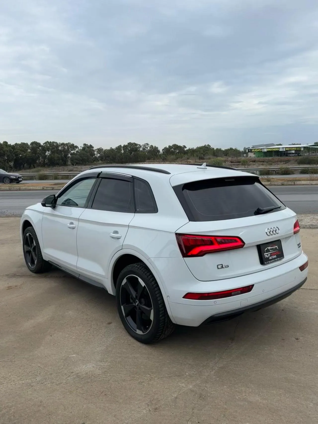 2019 Audi Q5 2.0 TDI Quattro Kıbrıs | KKTC İkinci El Satılık Araba - Thumbnail 5