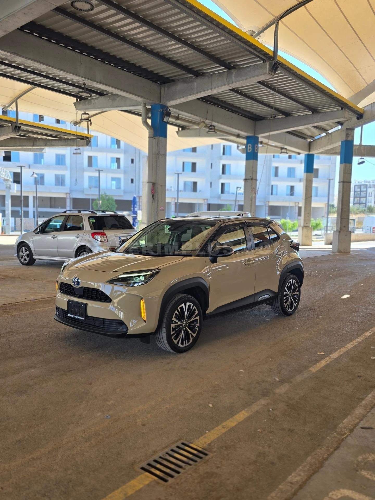 2022 Toyota Yaris Cross 1.5 Hybrid Kıbrıs | KKTC İkinci El Satılık Araba - Thumbnail 3