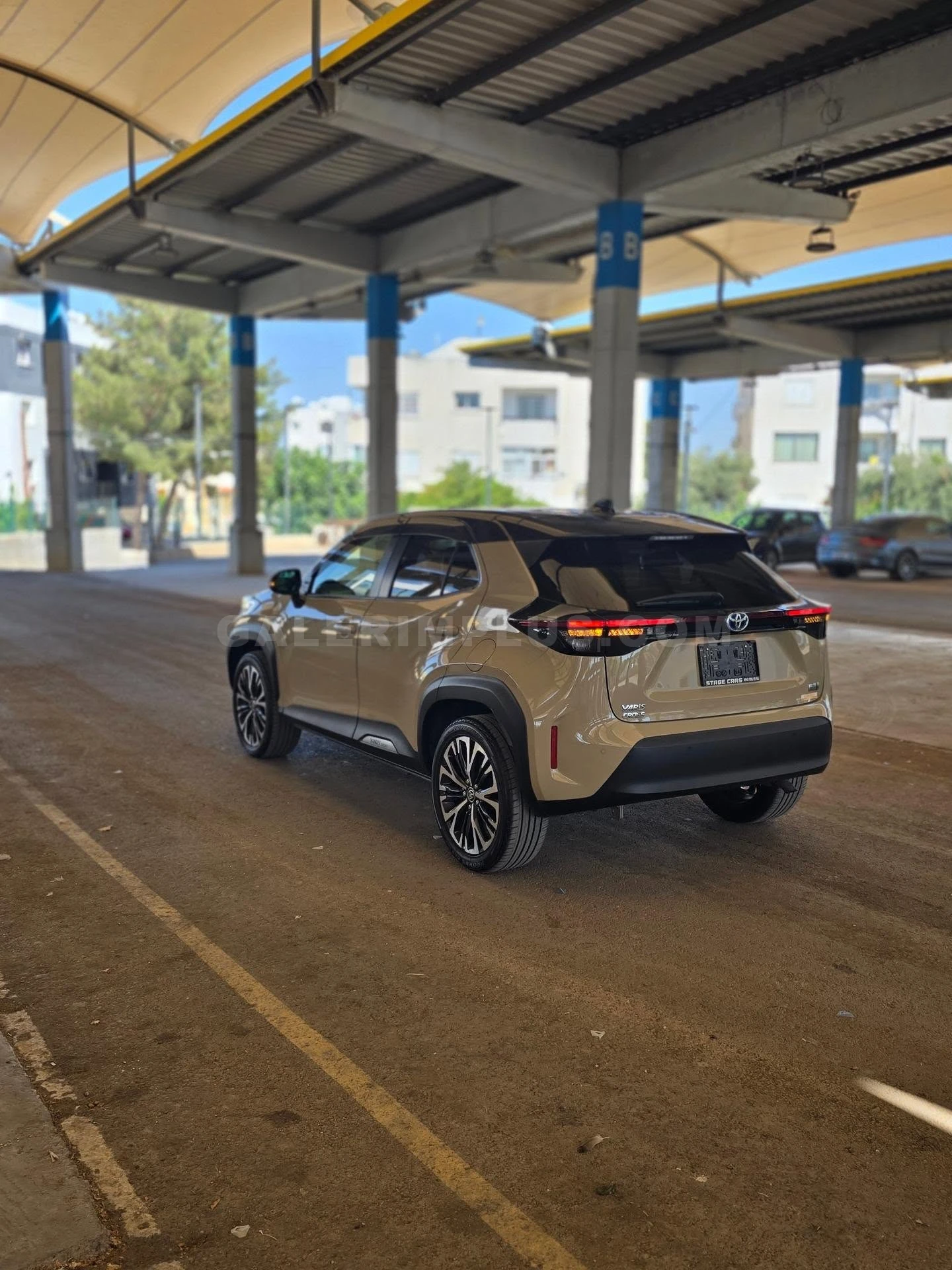 2022 Toyota Yaris Cross 1.5 Hybrid Kıbrıs | KKTC İkinci El Satılık Araba - Thumbnail 4