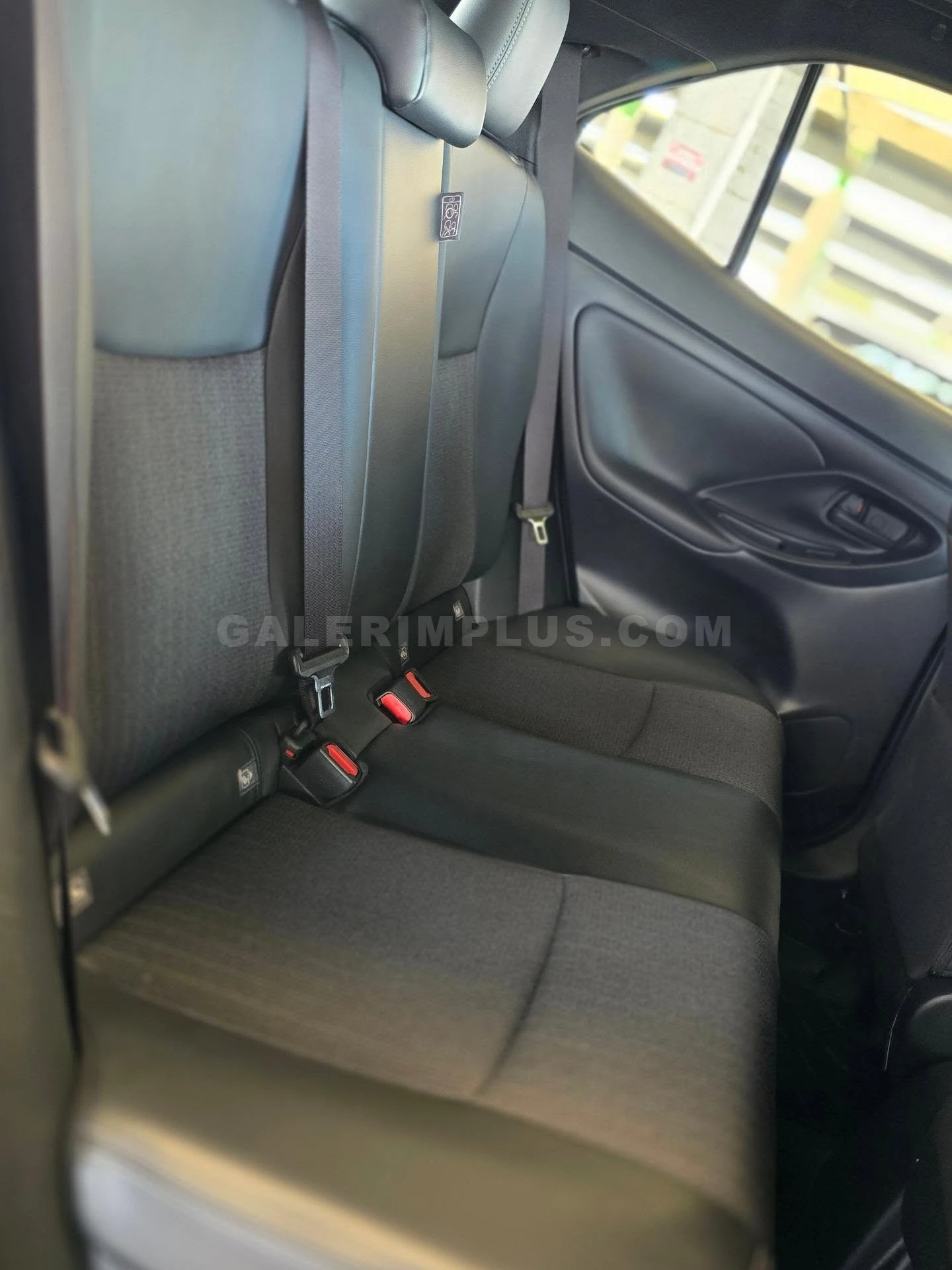 2023 Toyota Yaris Cross 1.5 Hybrid Kıbrıs | KKTC İkinci El Satılık Araba - Thumbnail 6