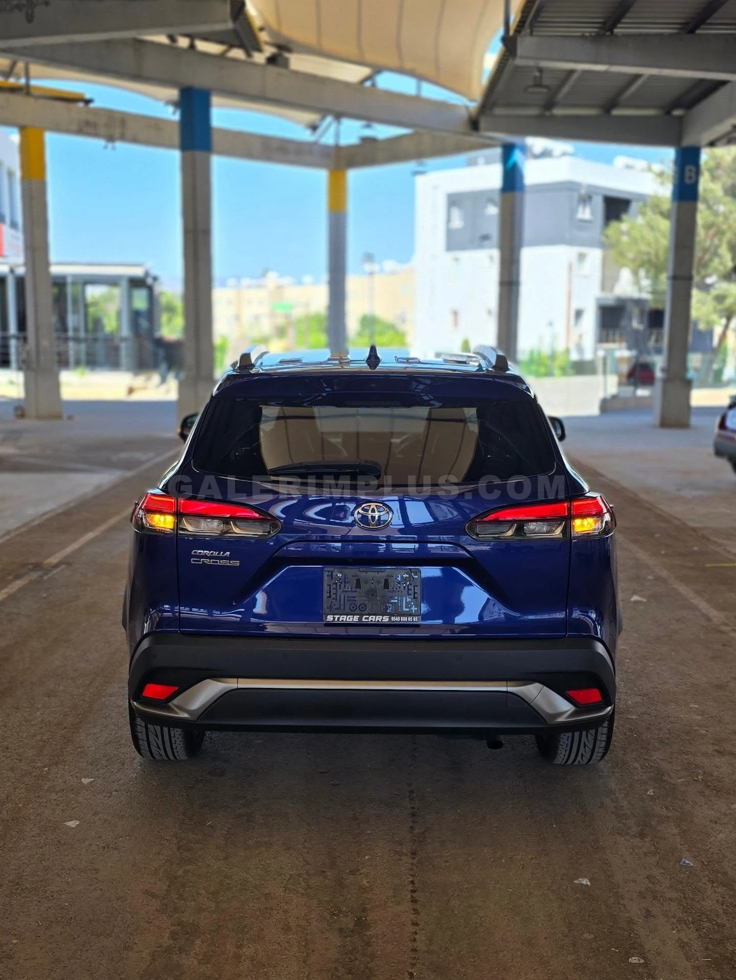 2022 Toyota Corolla Cross 1.8 Hybrid Kıbrıs | KKTC İkinci El Satılık Araba - Thumbnail 4
