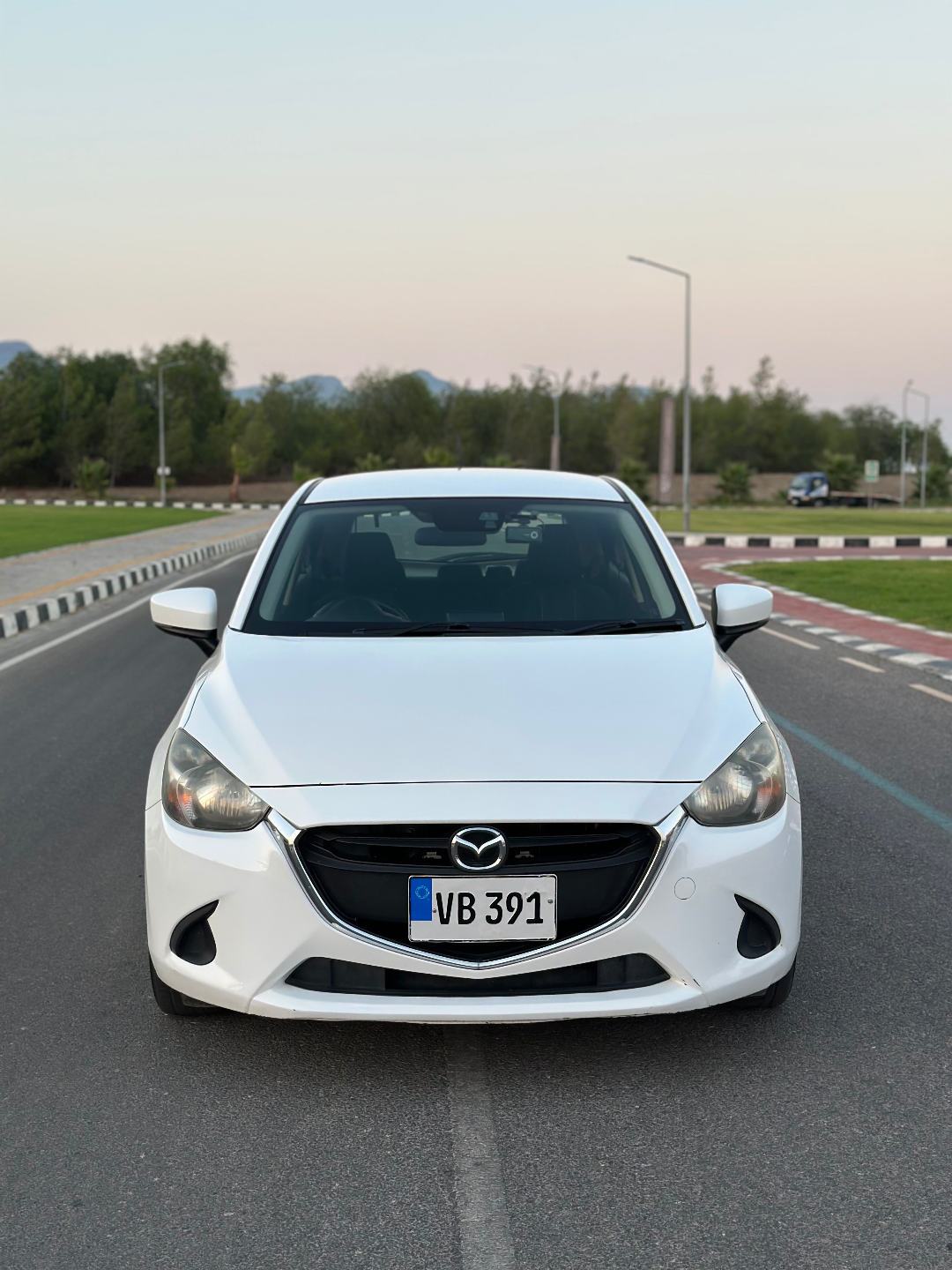 2018 Mazda Demio 1.3 - Thumbnail 2