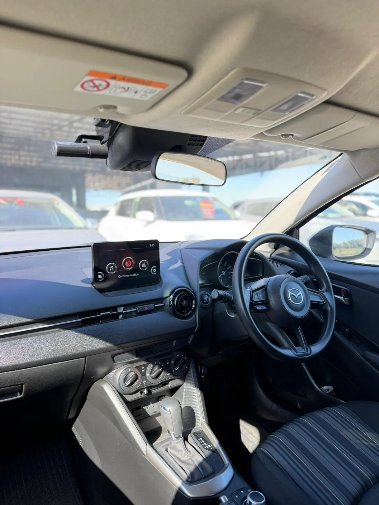 2022 Mazda 2 1.5 Skyactiv-D Kıbrıs | KKTC İkinci El Satılık Araba - Thumbnail 8