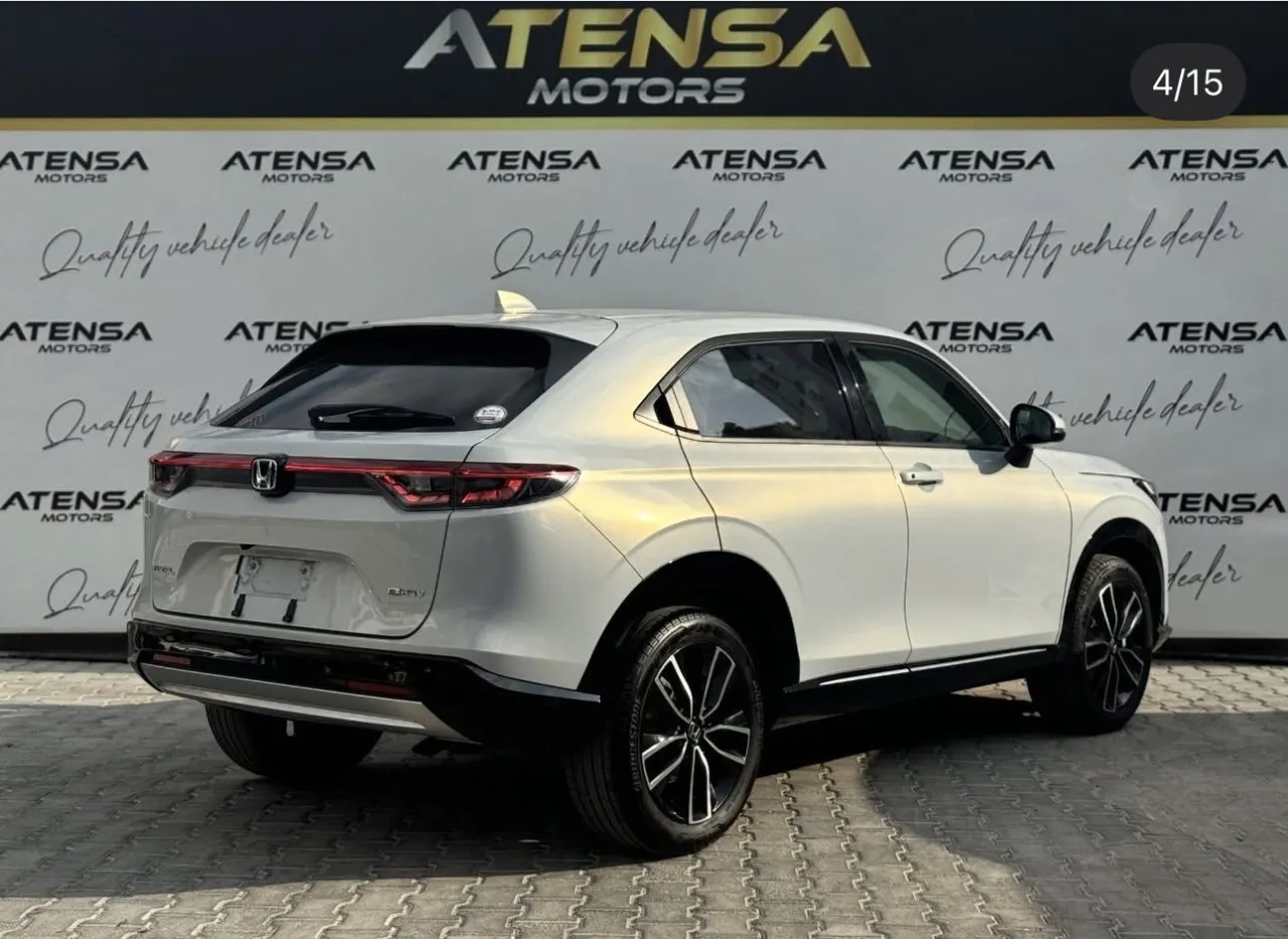 2023 Honda Vezel 1.5 i-VTEC Hybrid Automatic Kıbrıs | KKTC İkinci El Satılık Araba - Thumbnail 4