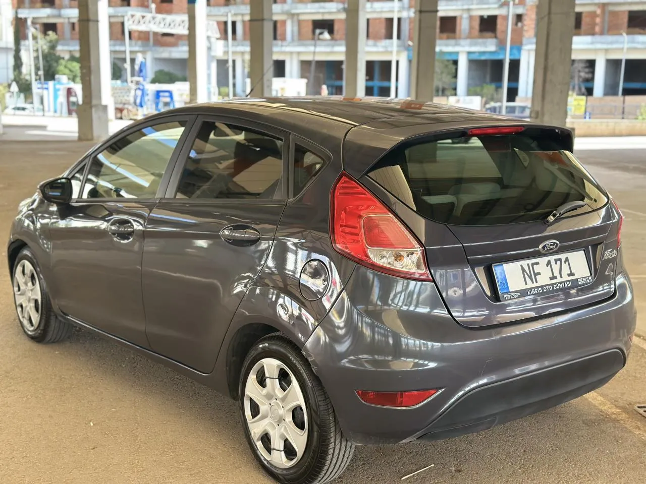 2015 Ford Fiesta 1.6 Kıbrıs | KKTC İkinci El Satılık Araba - Thumbnail 4