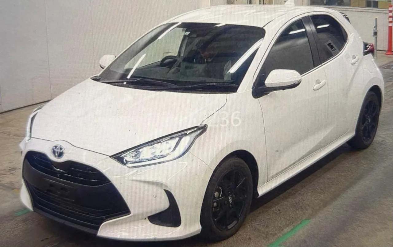 2023 Toyota Yaris 1.5 Hybrid Kıbrıs | KKTC İkinci El Satılık Araba - Thumbnail 2