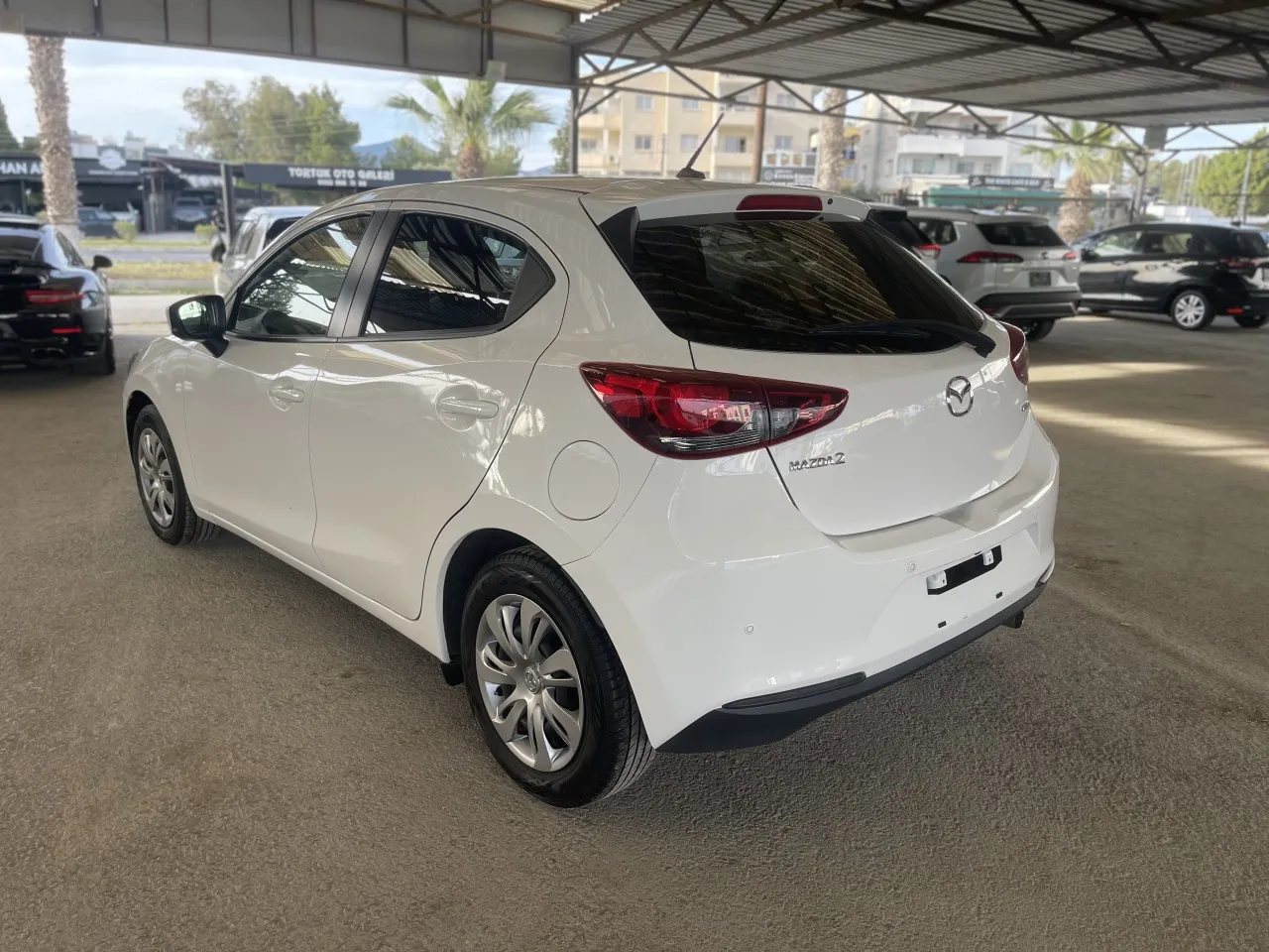 2022 Mazda 2 1.5 Sky-G Kıbrıs | KKTC İkinci El Satılık Araba - Thumbnail 3
