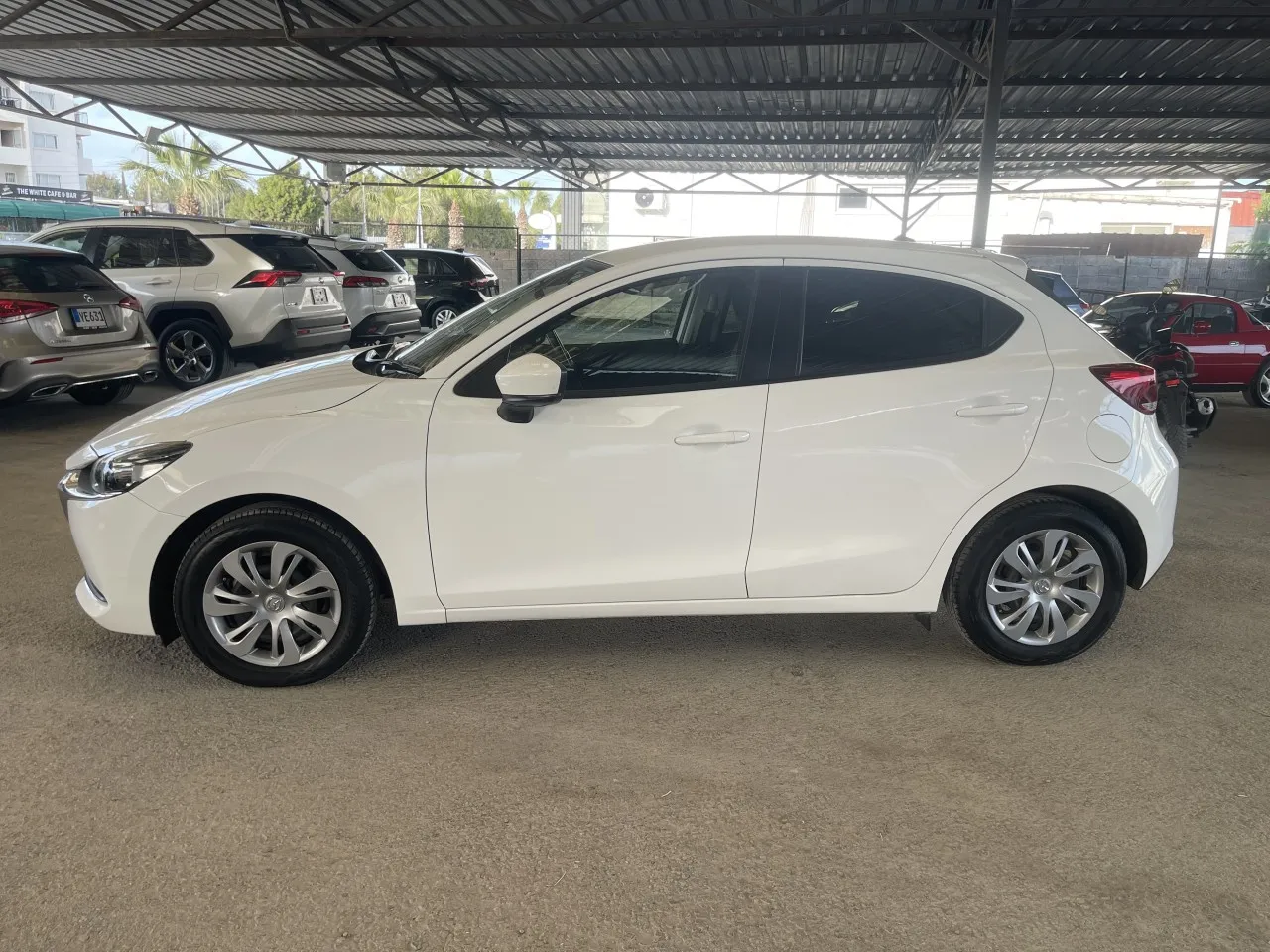 2022 Mazda 2 1.5 Sky-G Kıbrıs | KKTC İkinci El Satılık Araba - Thumbnail 6