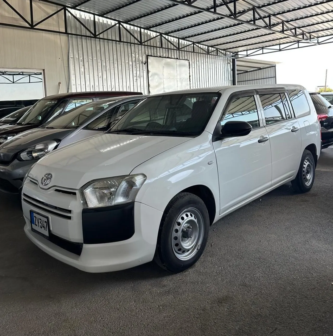 2023 Toyota Probox 1.5 i Kıbrıs | KKTC İkinci El Satılık Araba - Fotoğraf 1