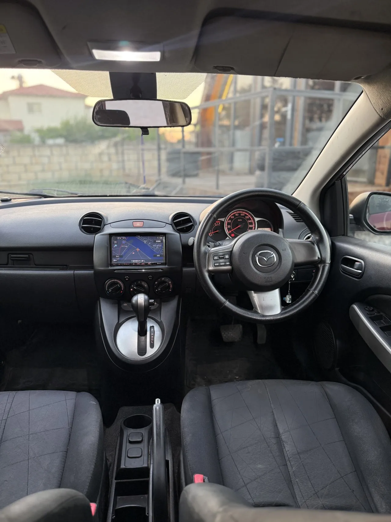 2011 Mazda Demio 1.3i Kıbrıs | KKTC İkinci El Satılık Araba - Thumbnail 4
