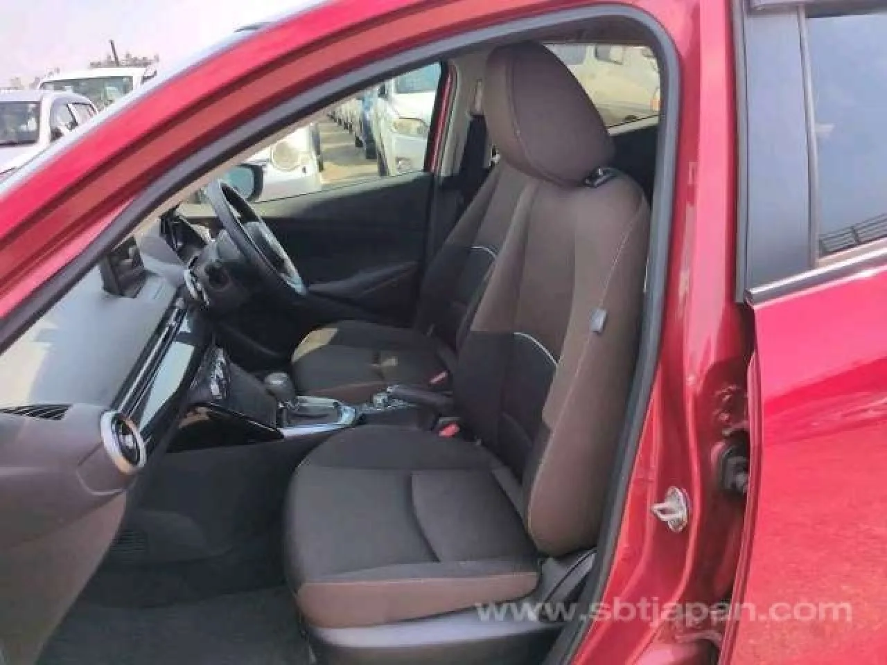 2022 Mazda 2 1.5 Sky-G Kıbrıs | KKTC İkinci El Satılık Araba - Thumbnail 6