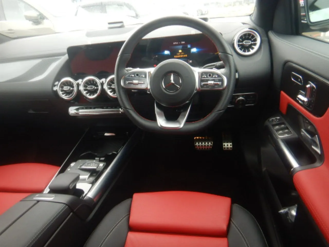 2023 Mercedes - Benz GLA 180 Kıbrıs | KKTC İkinci El Satılık Araba - Thumbnail 5