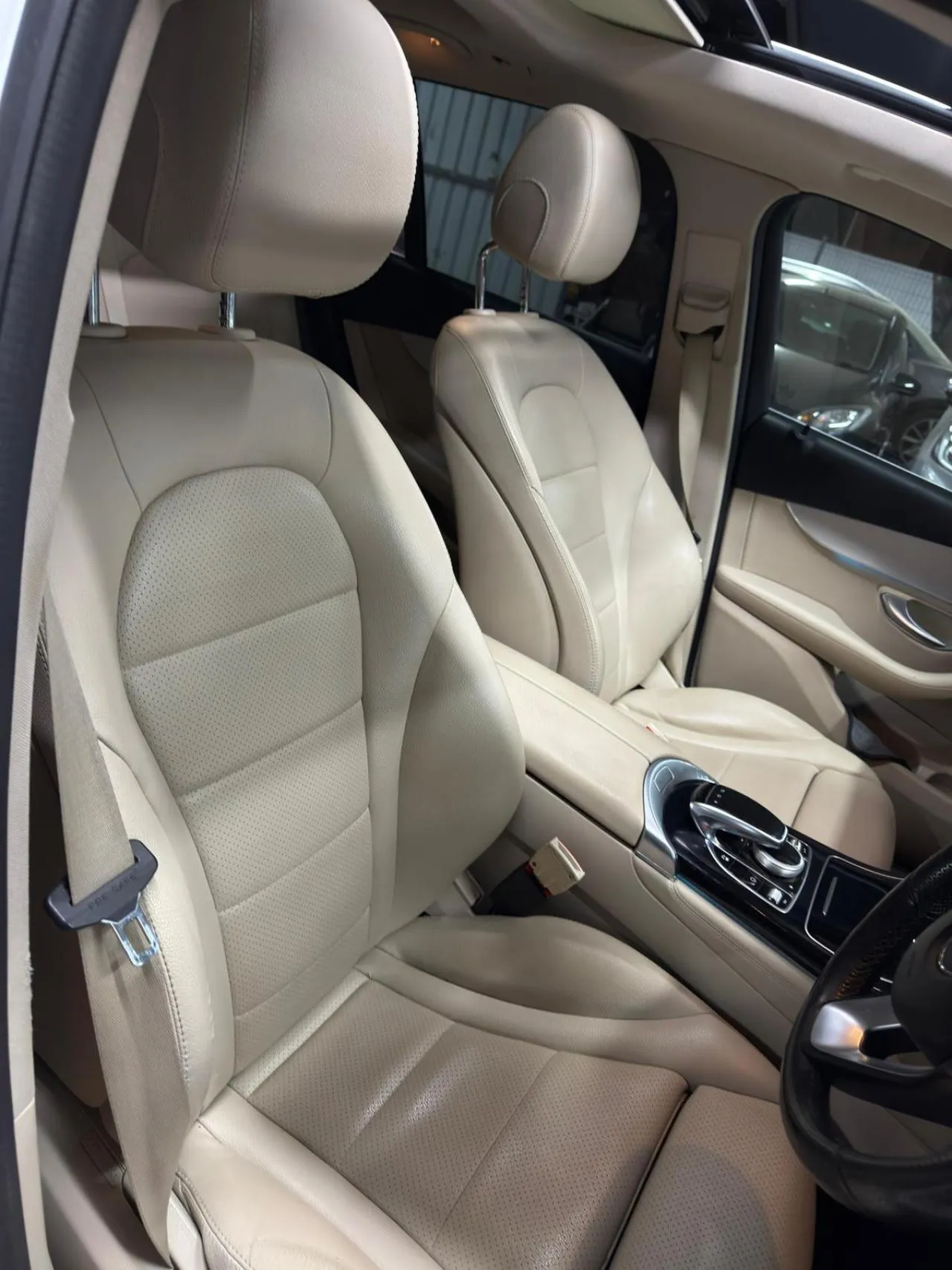 2016 Mercedes - Benz GLC 220 d Exclusive Kıbrıs | KKTC İkinci El Satılık Araba - Thumbnail 4