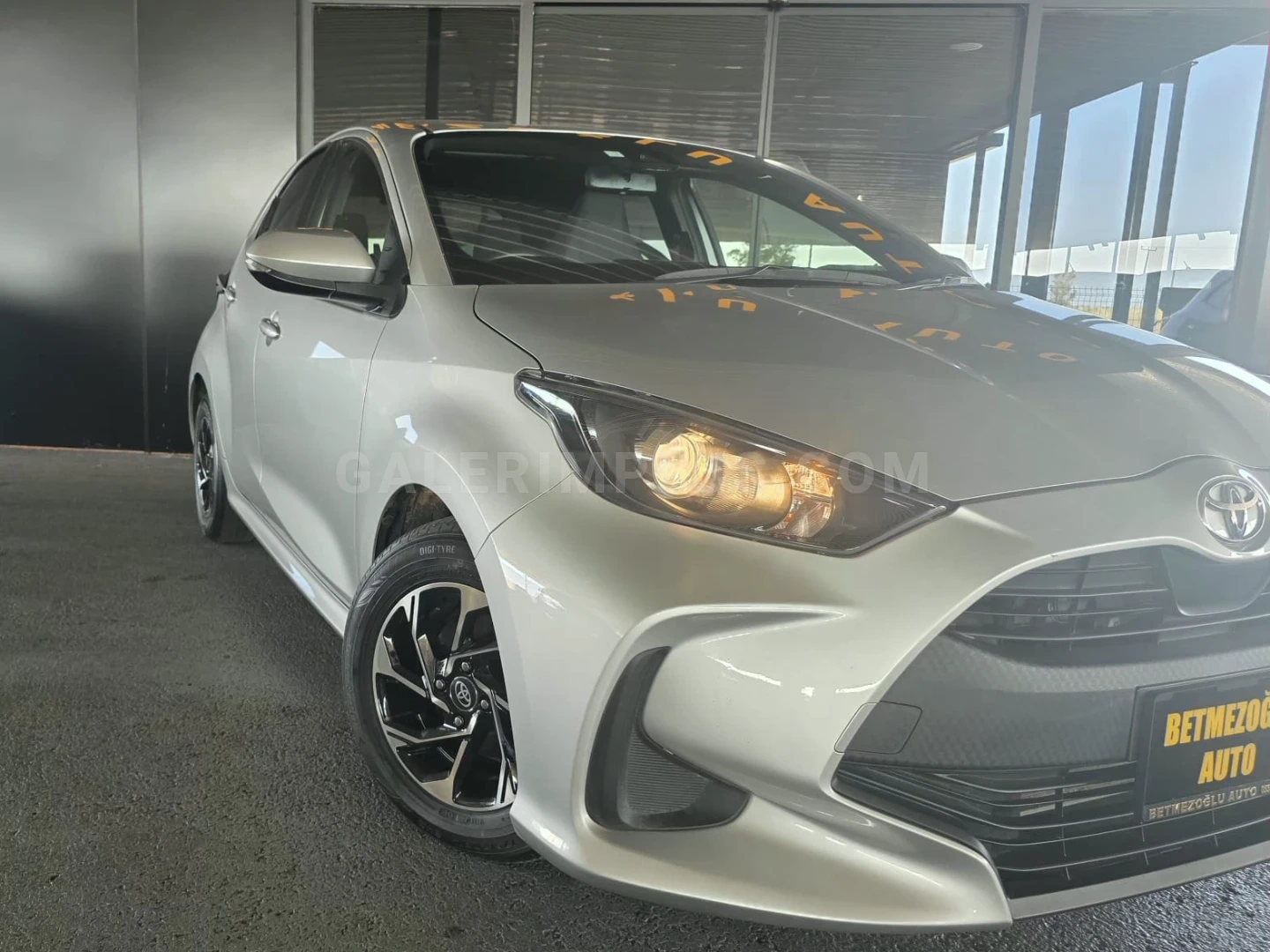 2021 Toyota Yaris 1.5 Kıbrıs | KKTC İkinci El Satılık Araba - Thumbnail 2